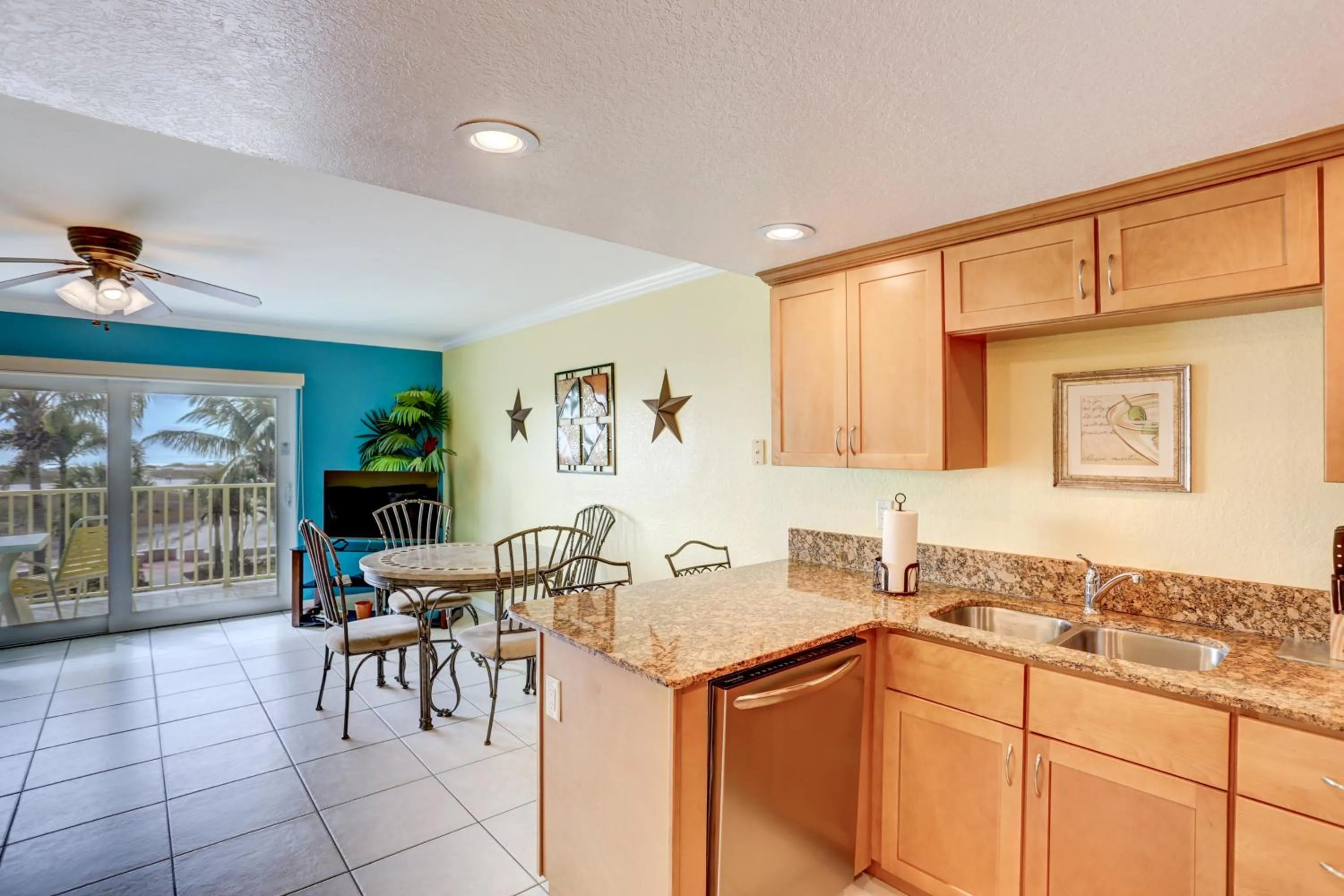 South Beach Condo Hotel by Travel Resort Services, Inc.