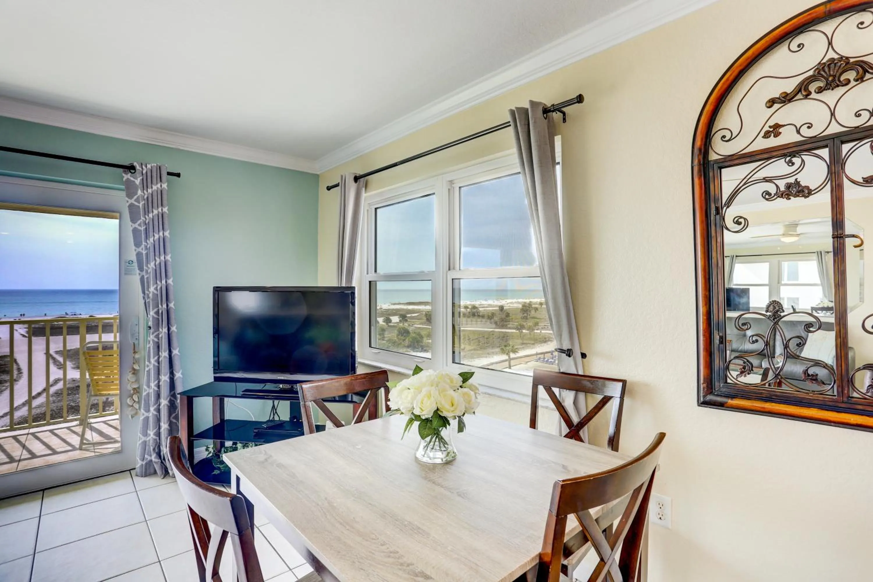 South Beach Condo Hotel by Travel Resort Services, Inc.