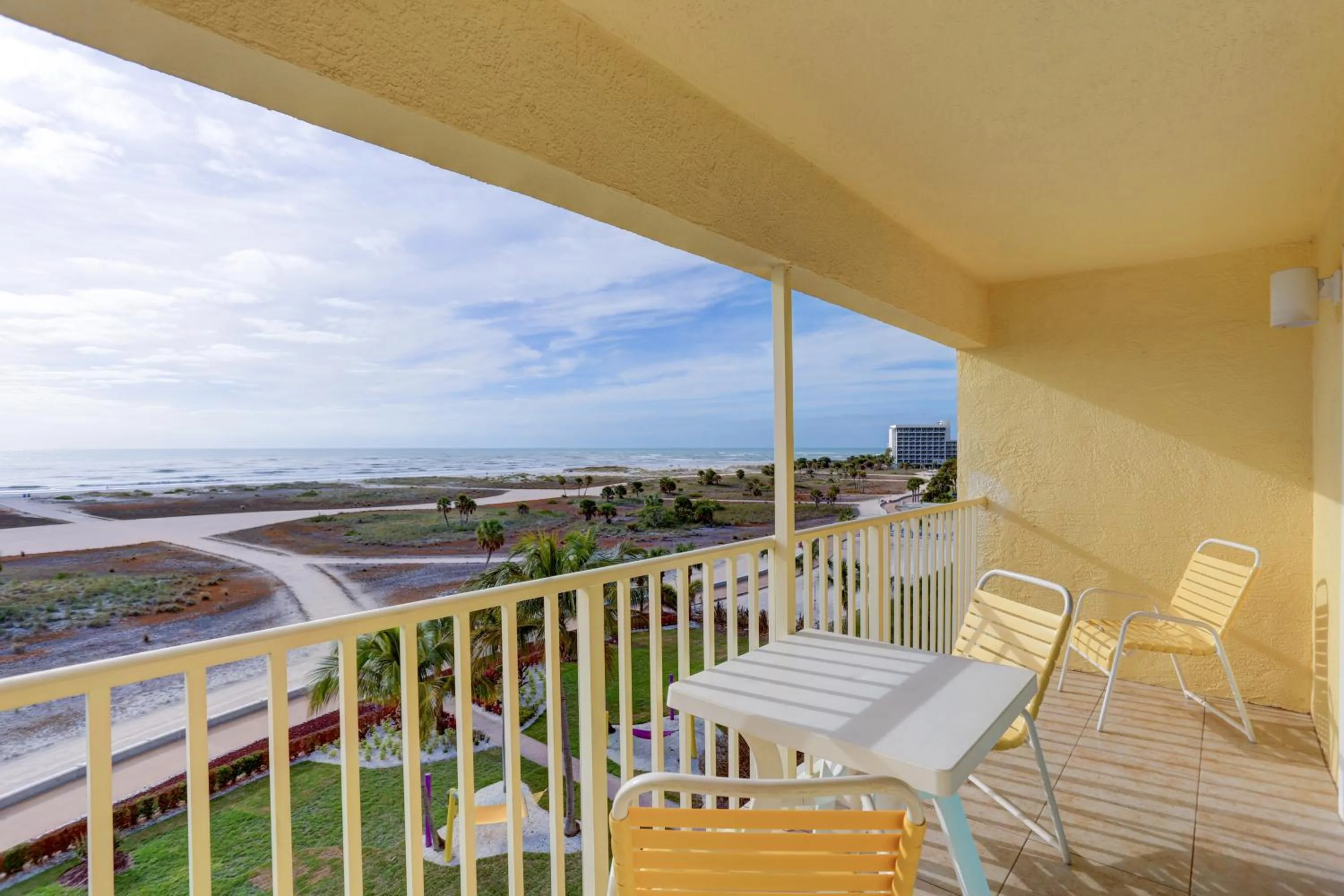 South Beach Condo Hotel by Travel Resort Services, Inc.