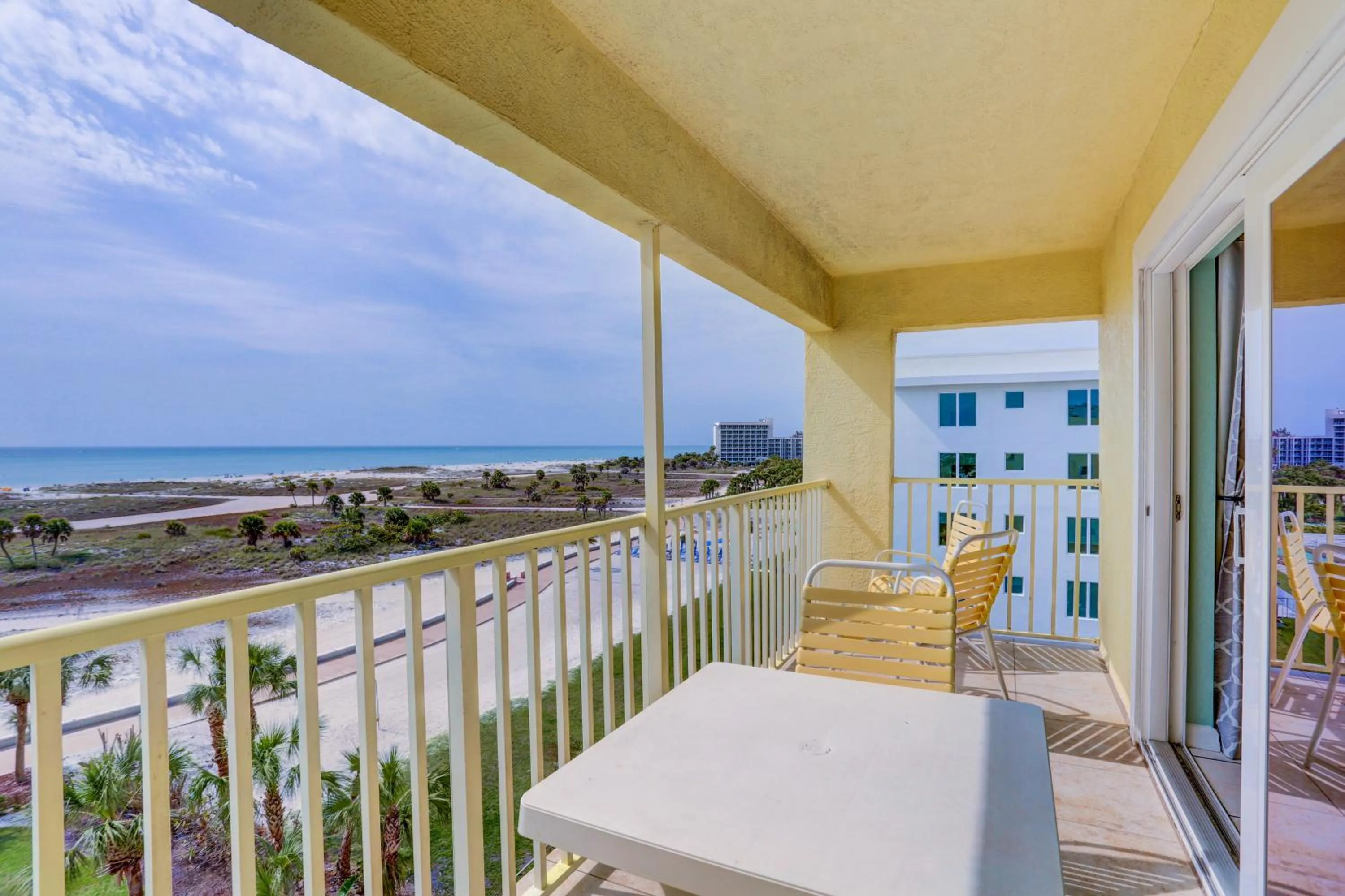 South Beach Condo Hotel by Travel Resort Services, Inc.