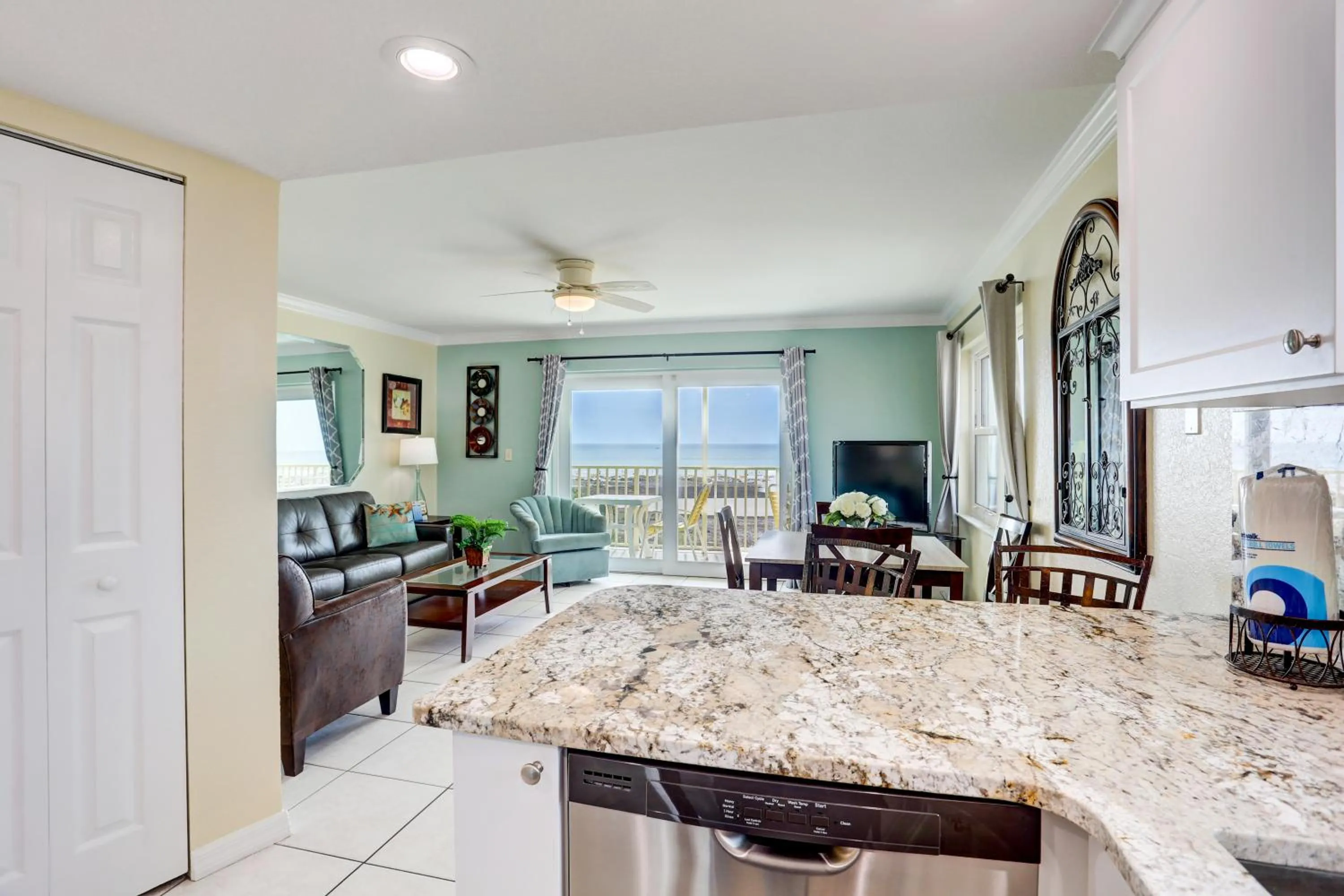 South Beach Condo Hotel by Travel Resort Services, Inc.