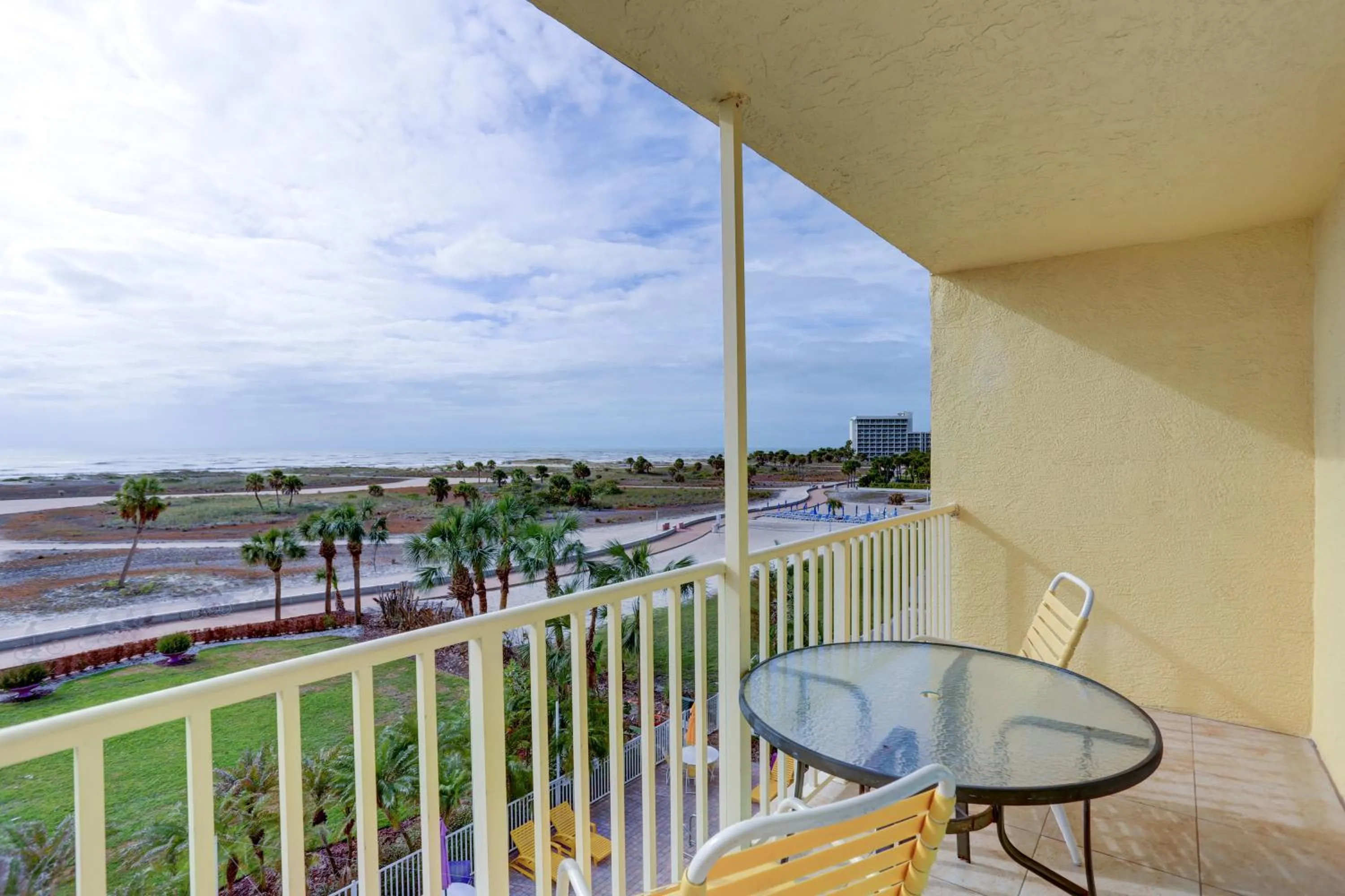 South Beach Condo Hotel by Travel Resort Services, Inc.