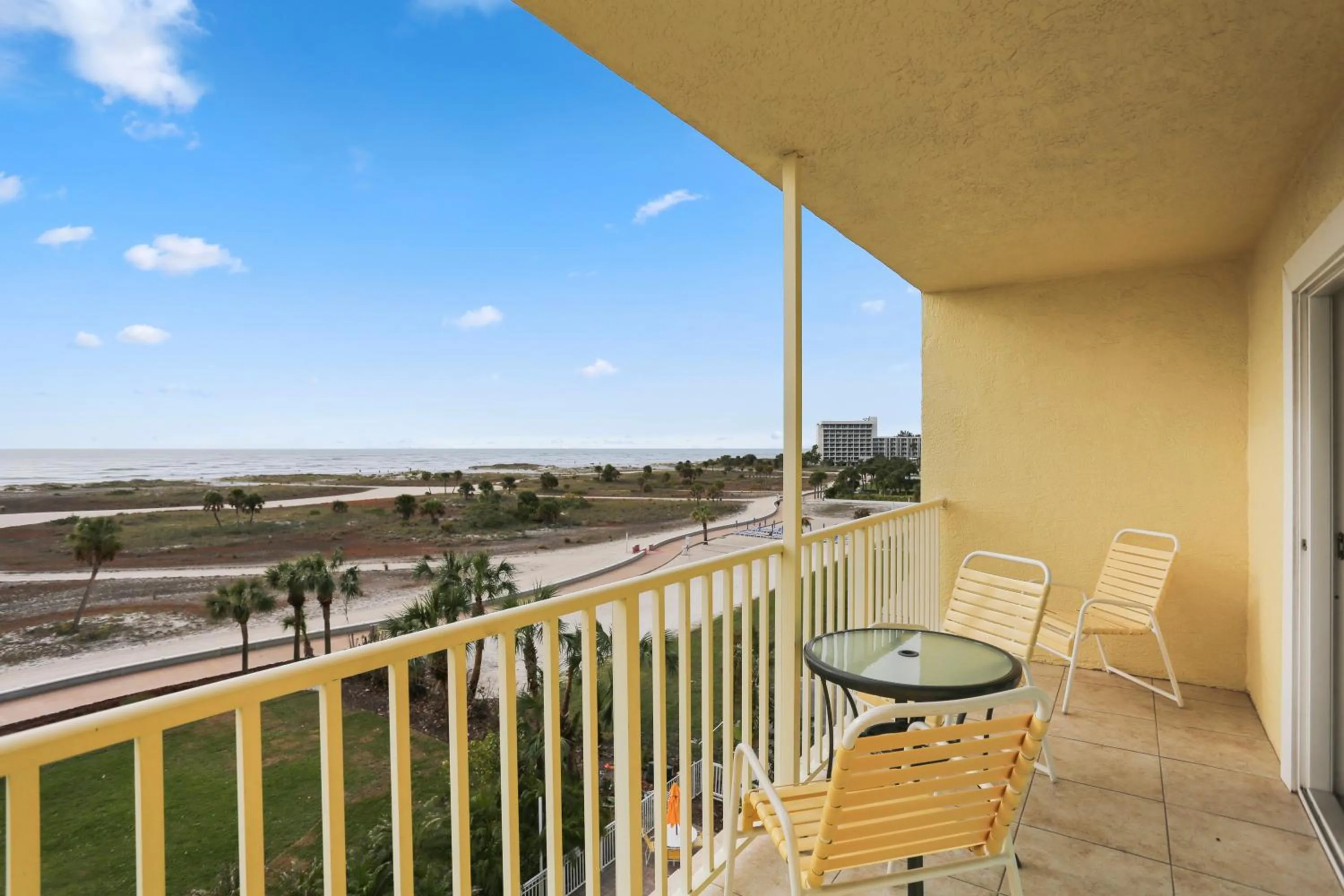 South Beach Condo Hotel by Travel Resort Services, Inc.