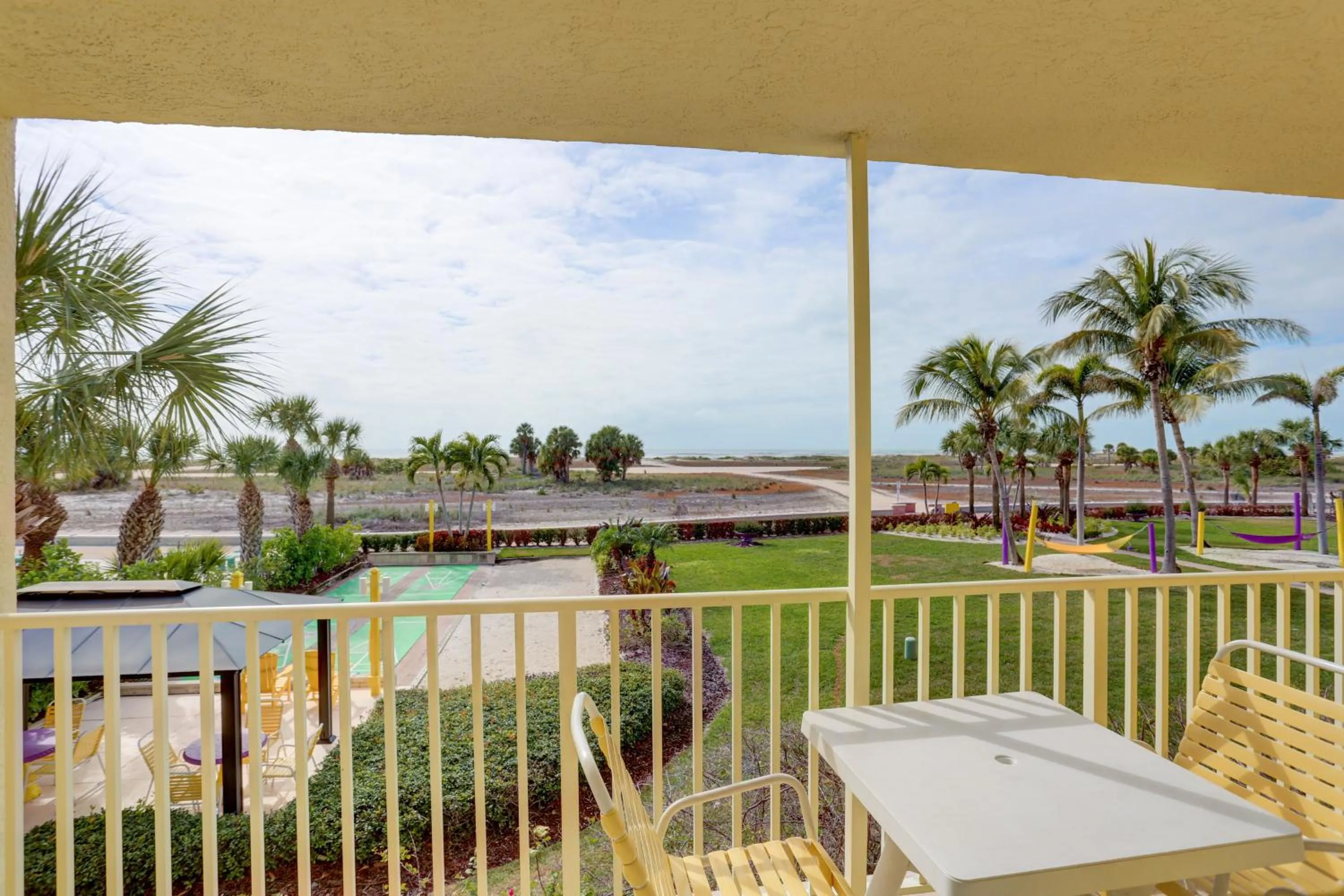 South Beach Condo Hotel by Travel Resort Services, Inc.