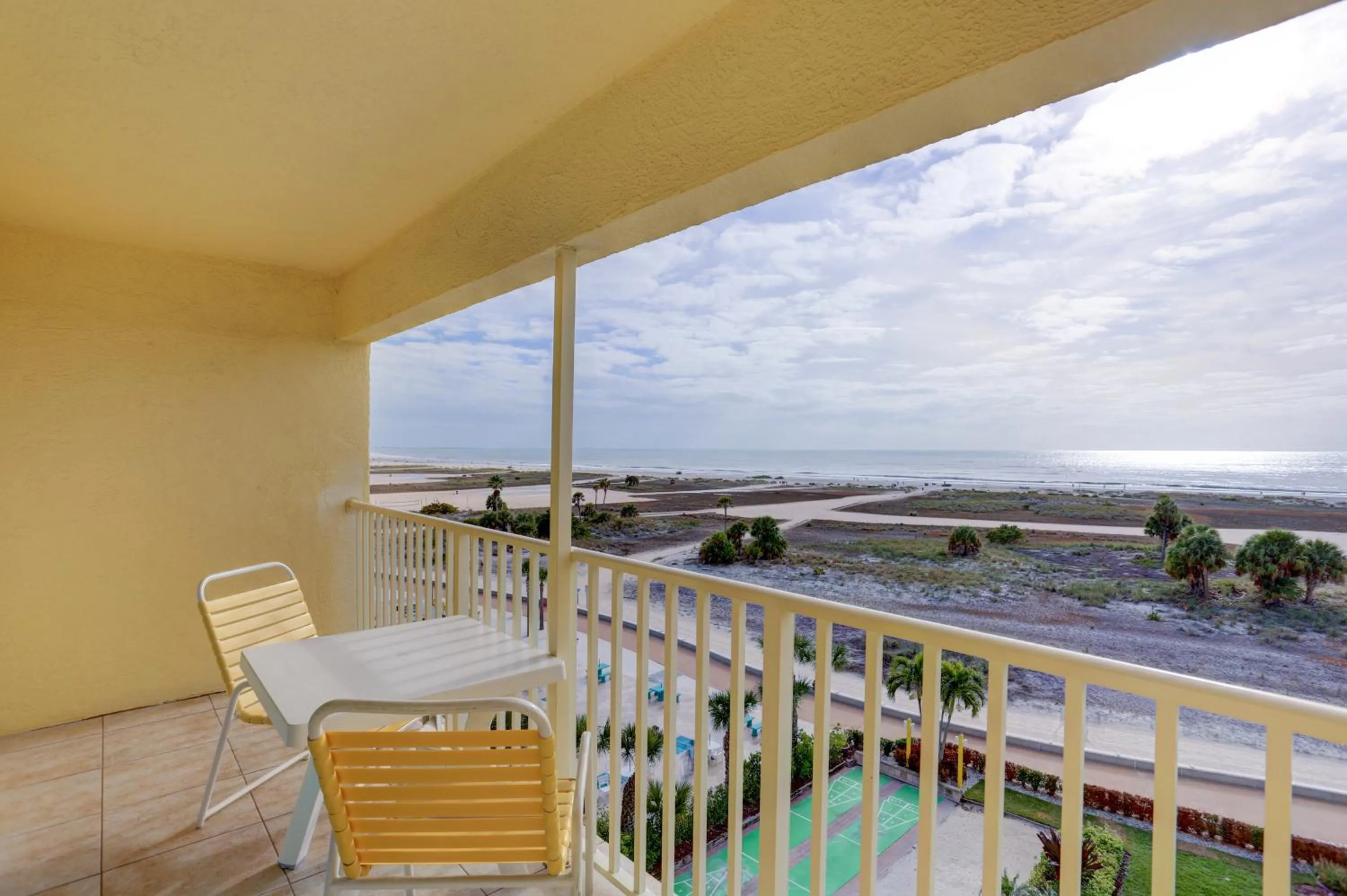 South Beach Condo Hotel by Travel Resort Services, Inc.