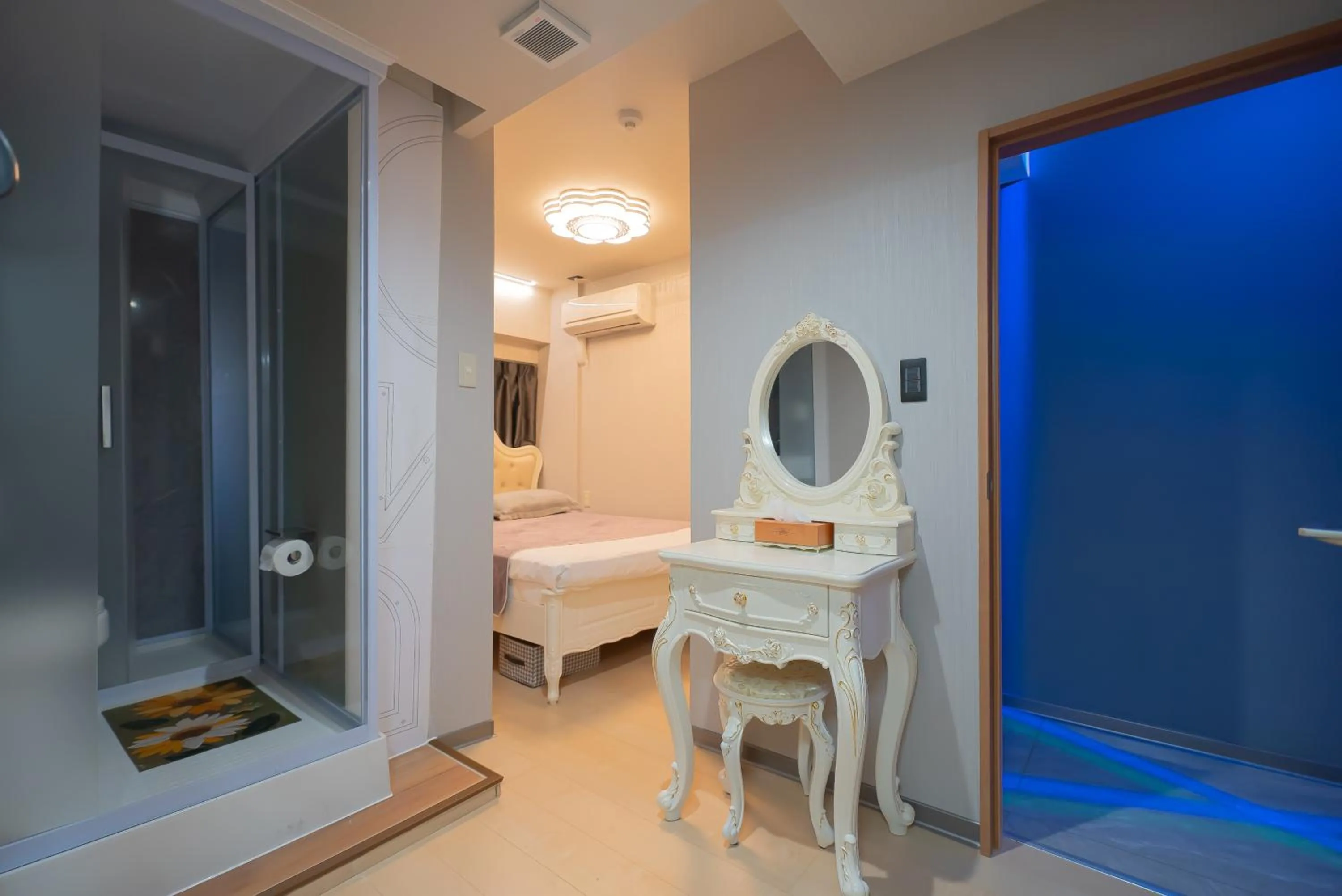 Bed in AKARENGA house