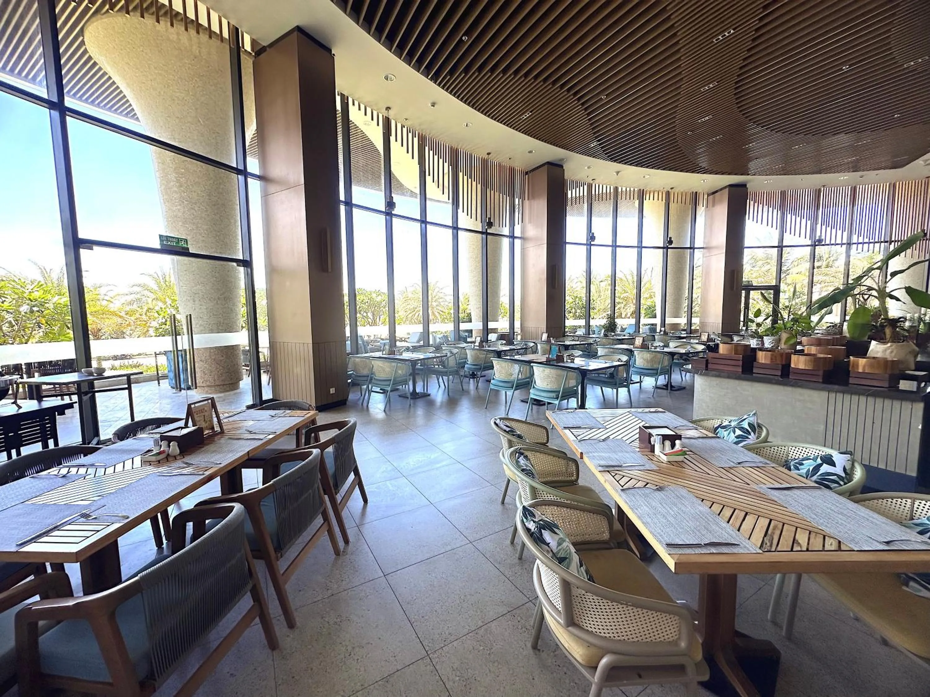 Restaurant/places to eat in Seascape Villas In Long Beach Cam Ranh