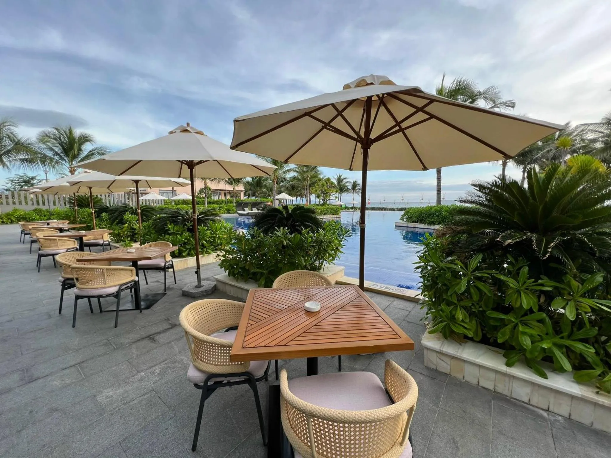 Restaurant/places to eat in Seascape Villas In Long Beach Cam Ranh