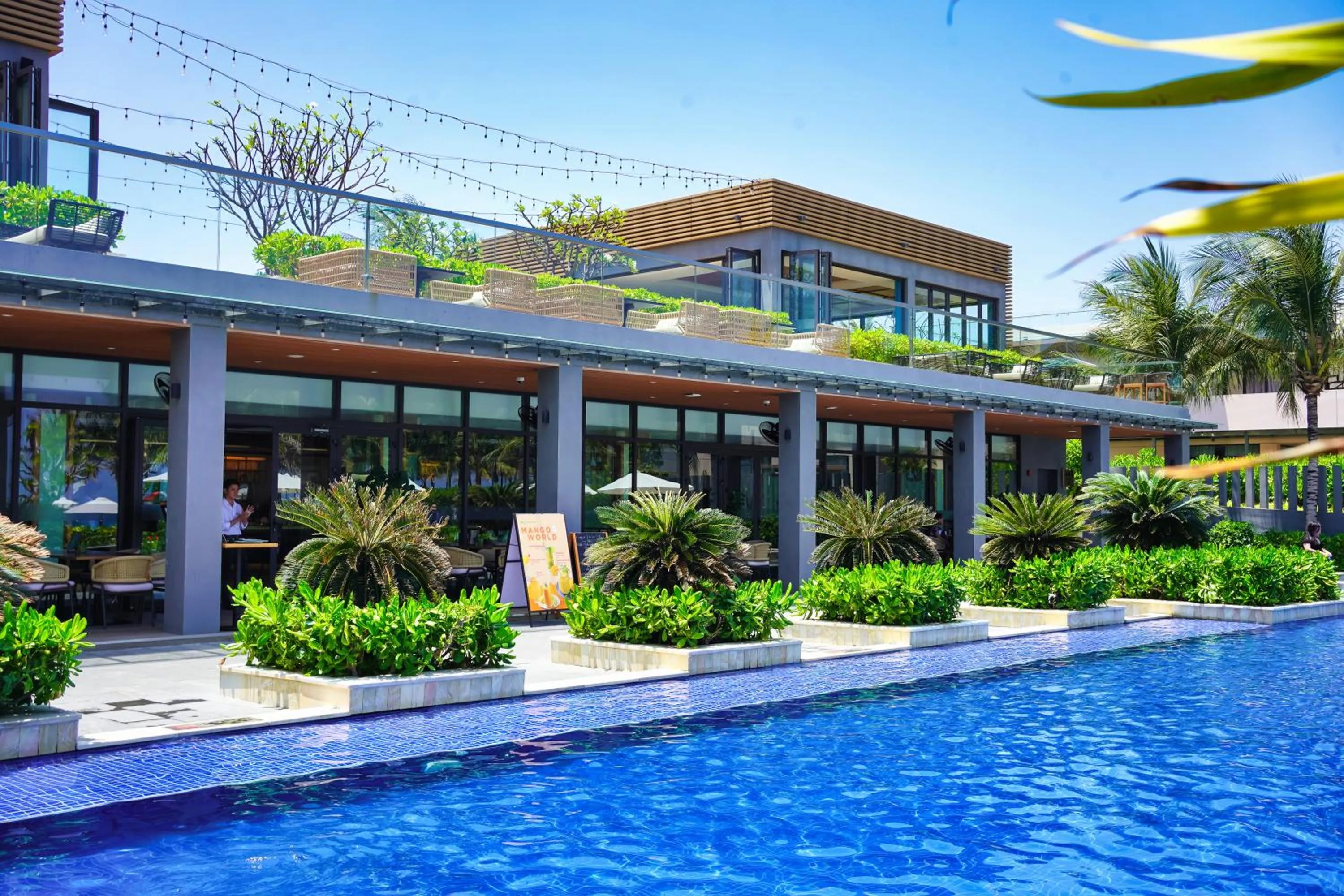 Restaurant/places to eat in Seascape Villas In Long Beach Cam Ranh