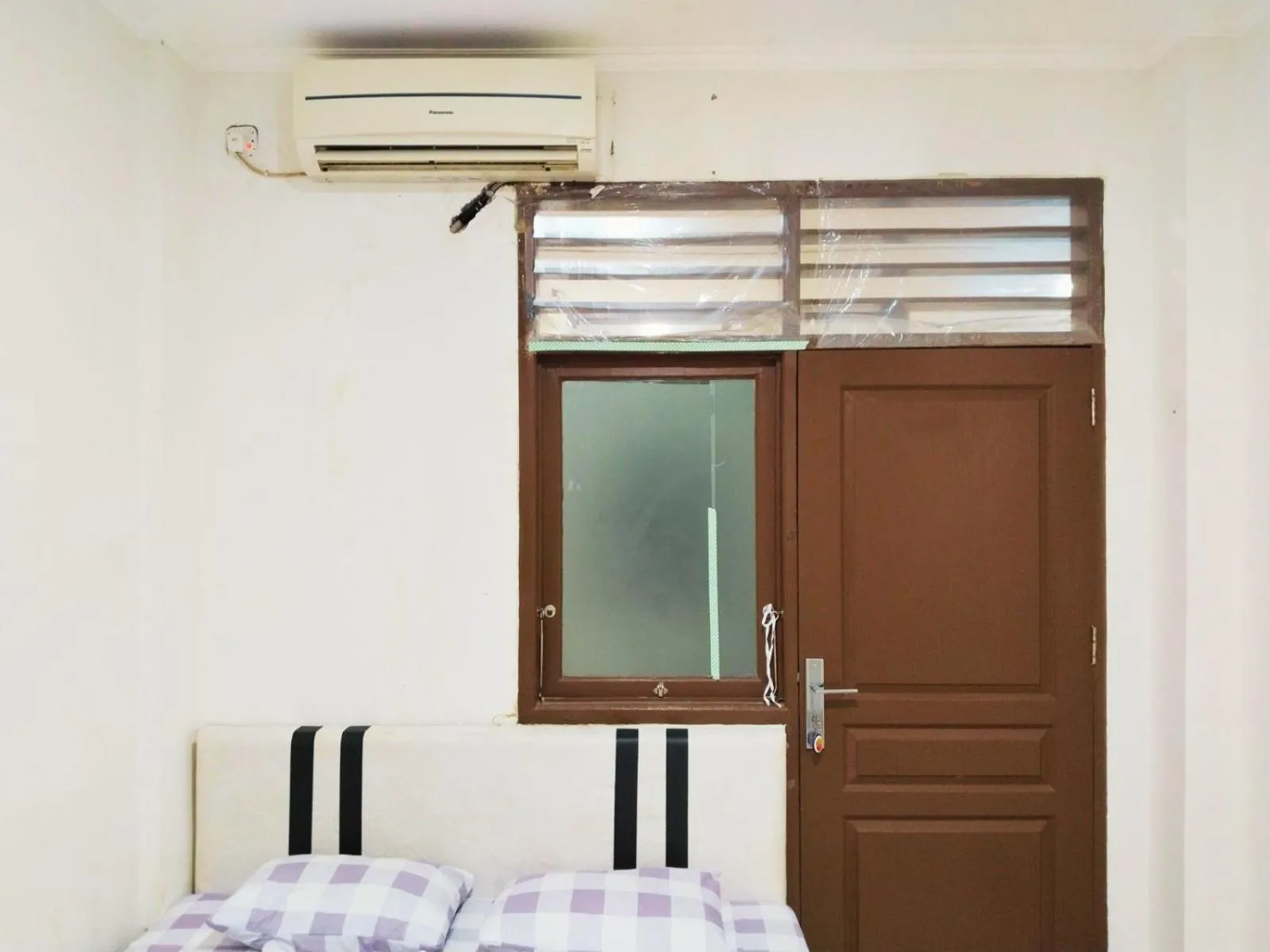 Bed in Roemah Djatinegara