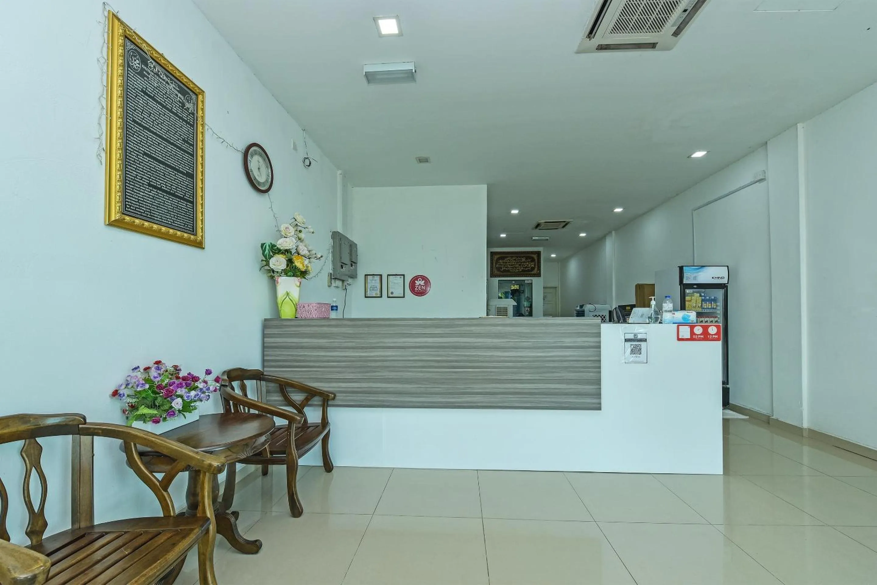 Lobby or reception in Hotel O Senyum Inn