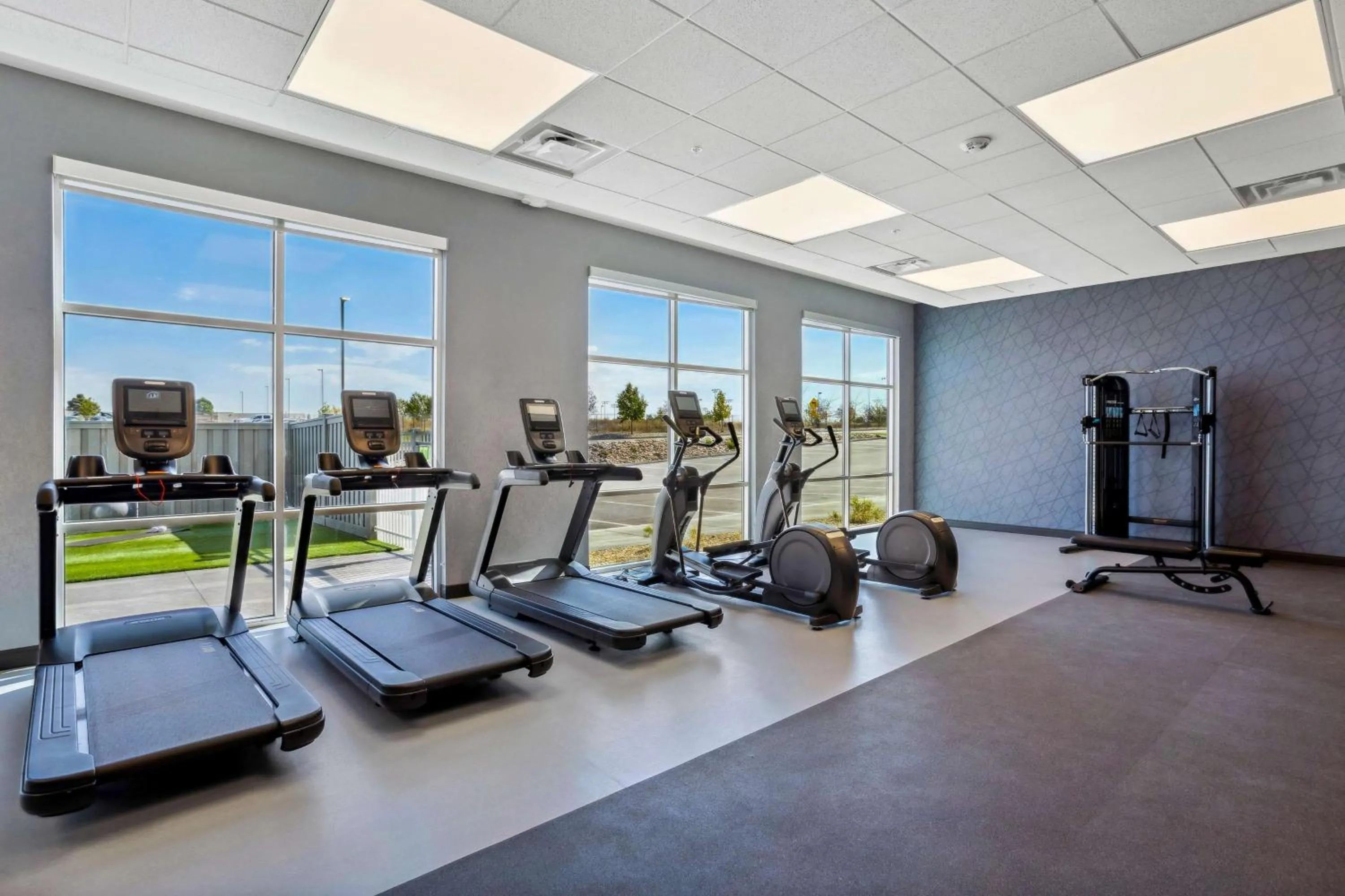 Fitness centre/facilities in Tru By Hilton Colorado Springs Airport