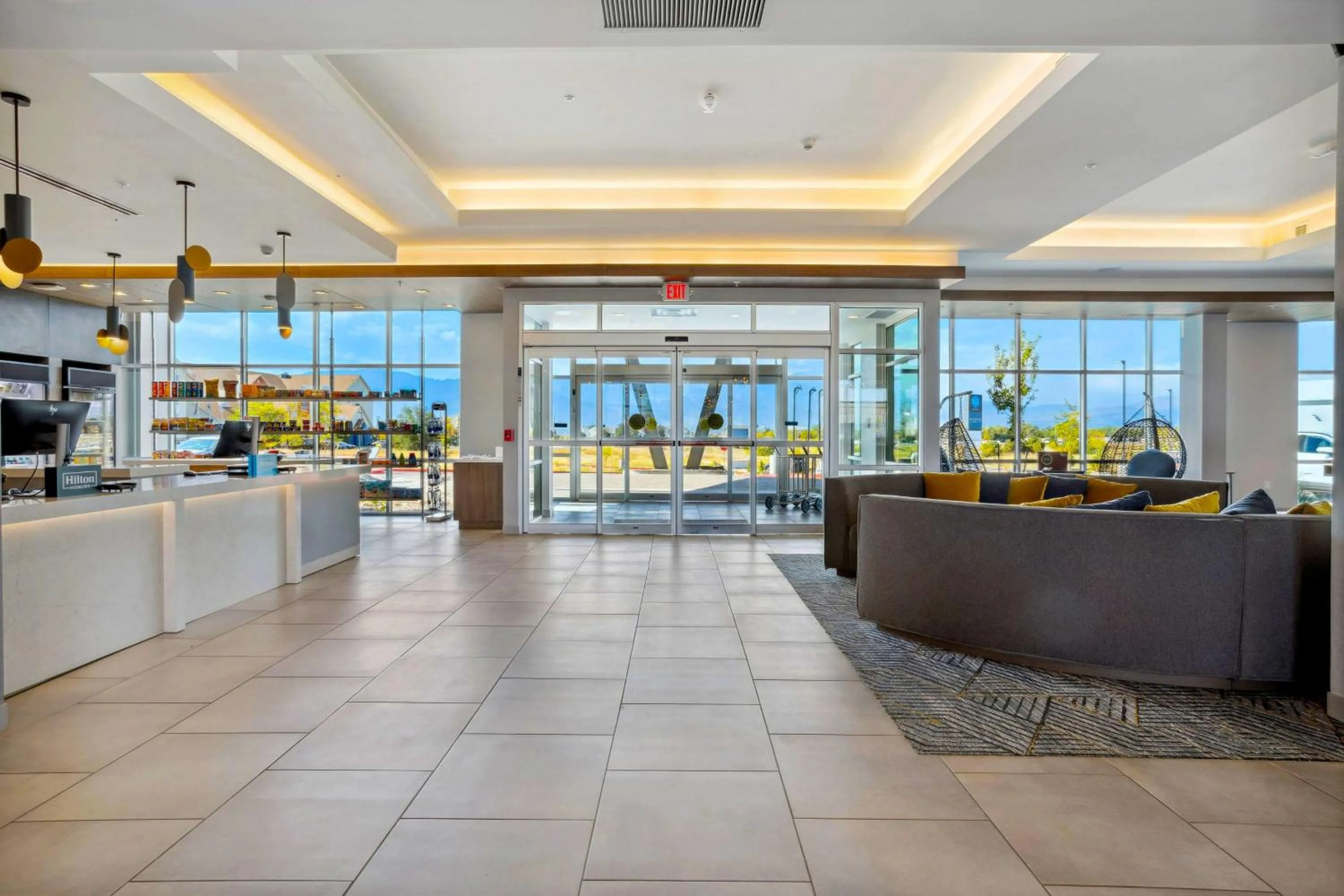 Lobby or reception in Tru By Hilton Colorado Springs Airport