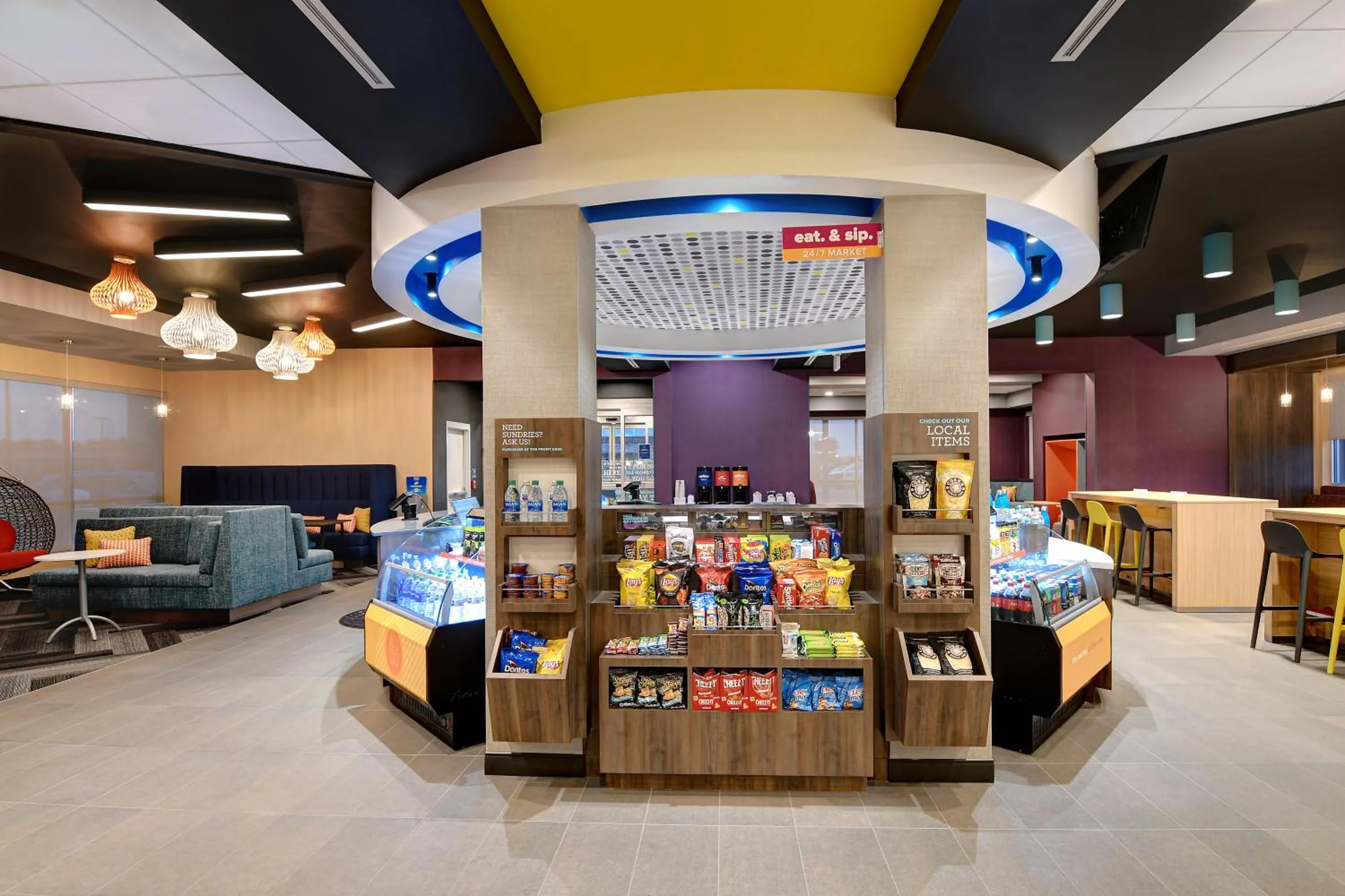 Lobby or reception in Tru by Hilton Wilmington Wrightsville Beach