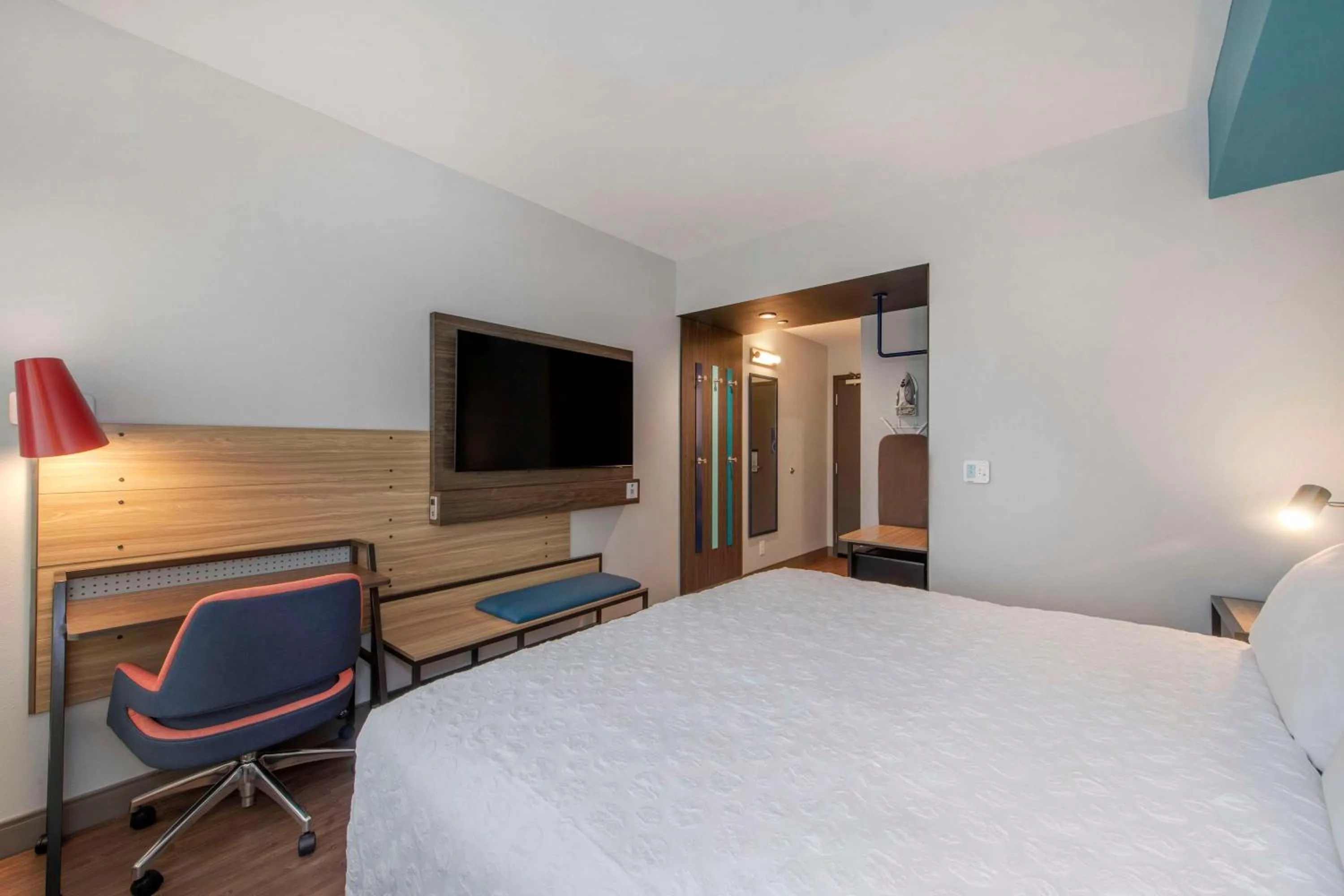 Bed in Tru by Hilton Wilmington Wrightsville Beach