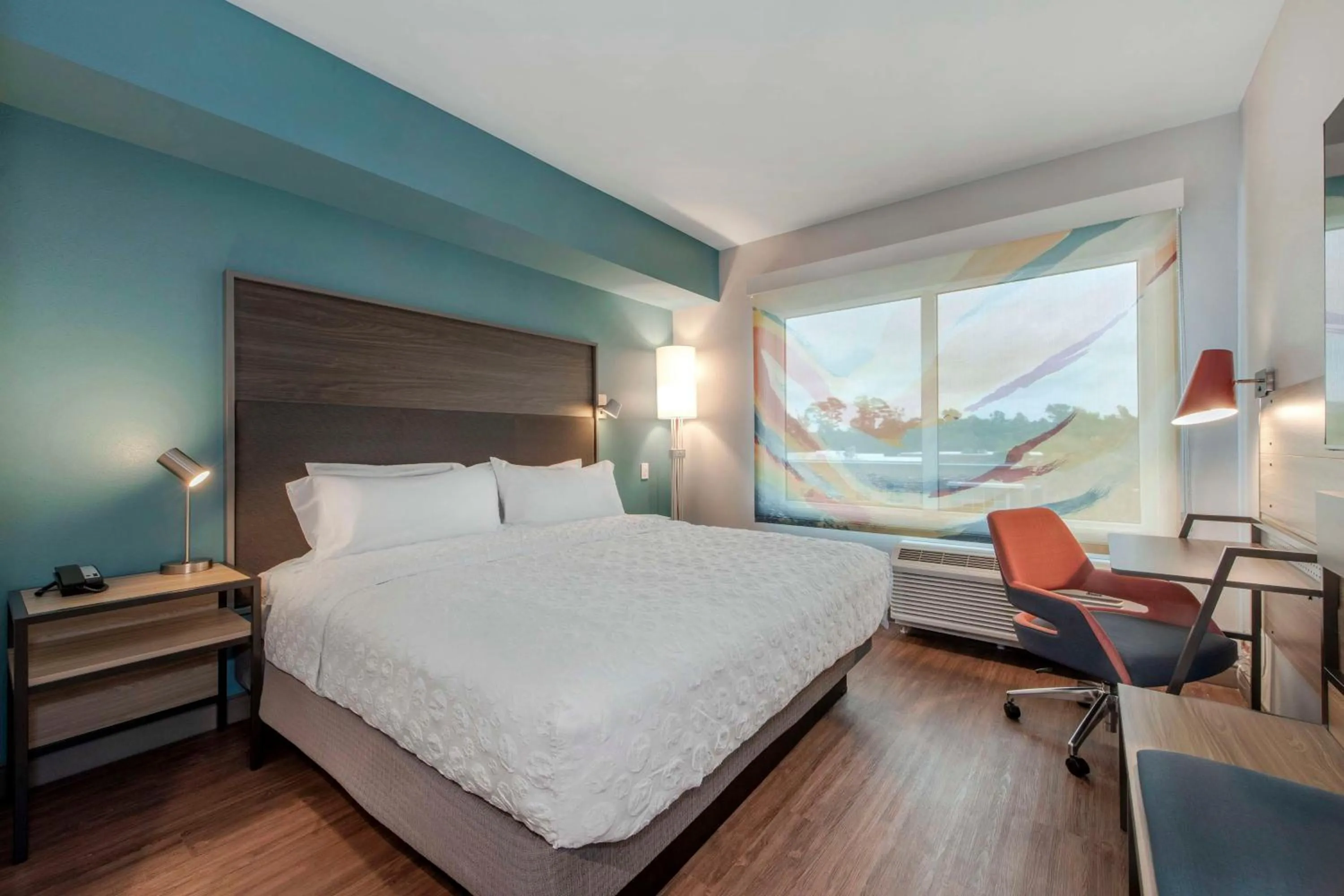 Bed in Tru by Hilton Wilmington Wrightsville Beach