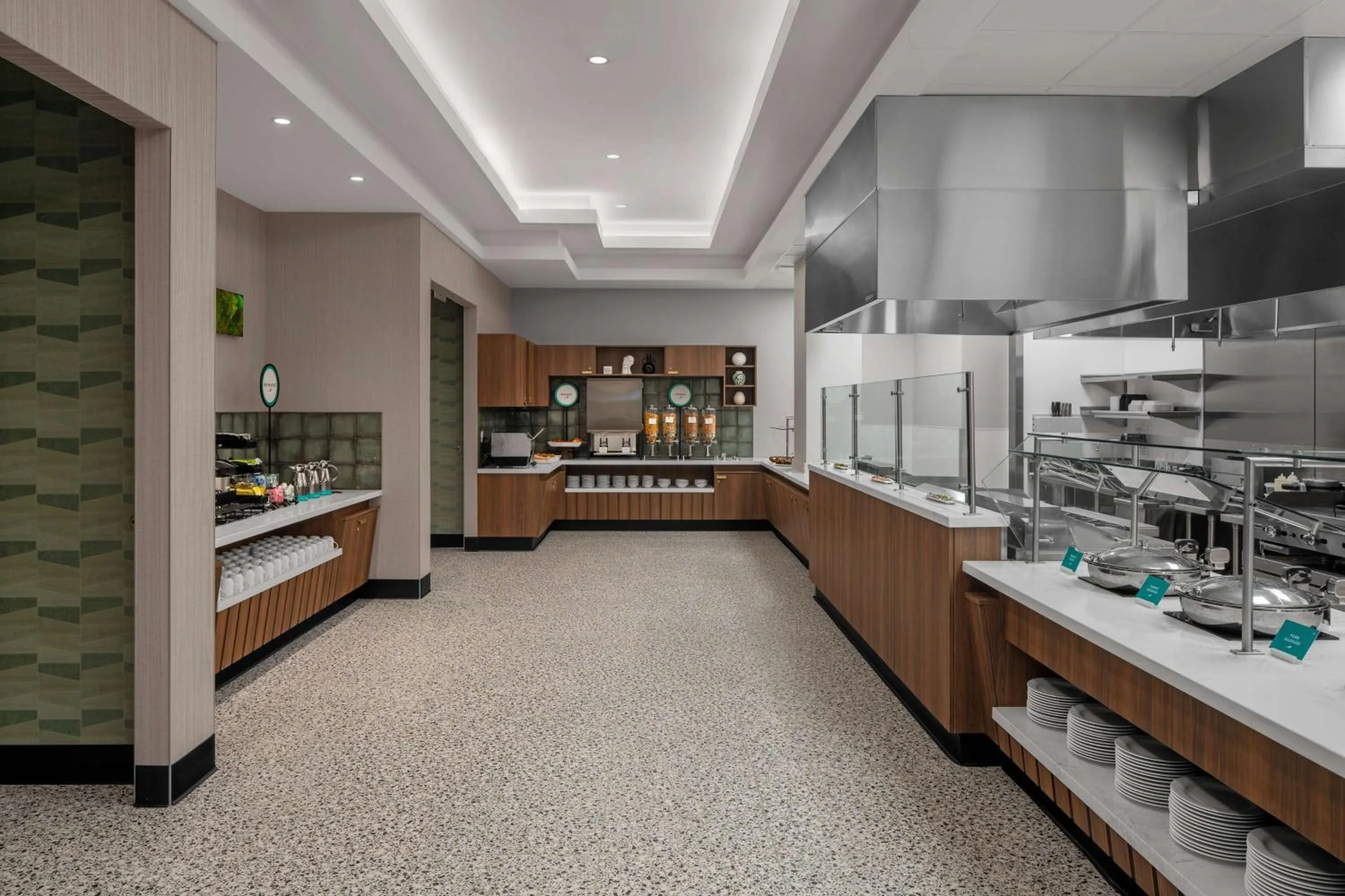 Breakfast in Embassy Suites By Hilton Madison Downtown