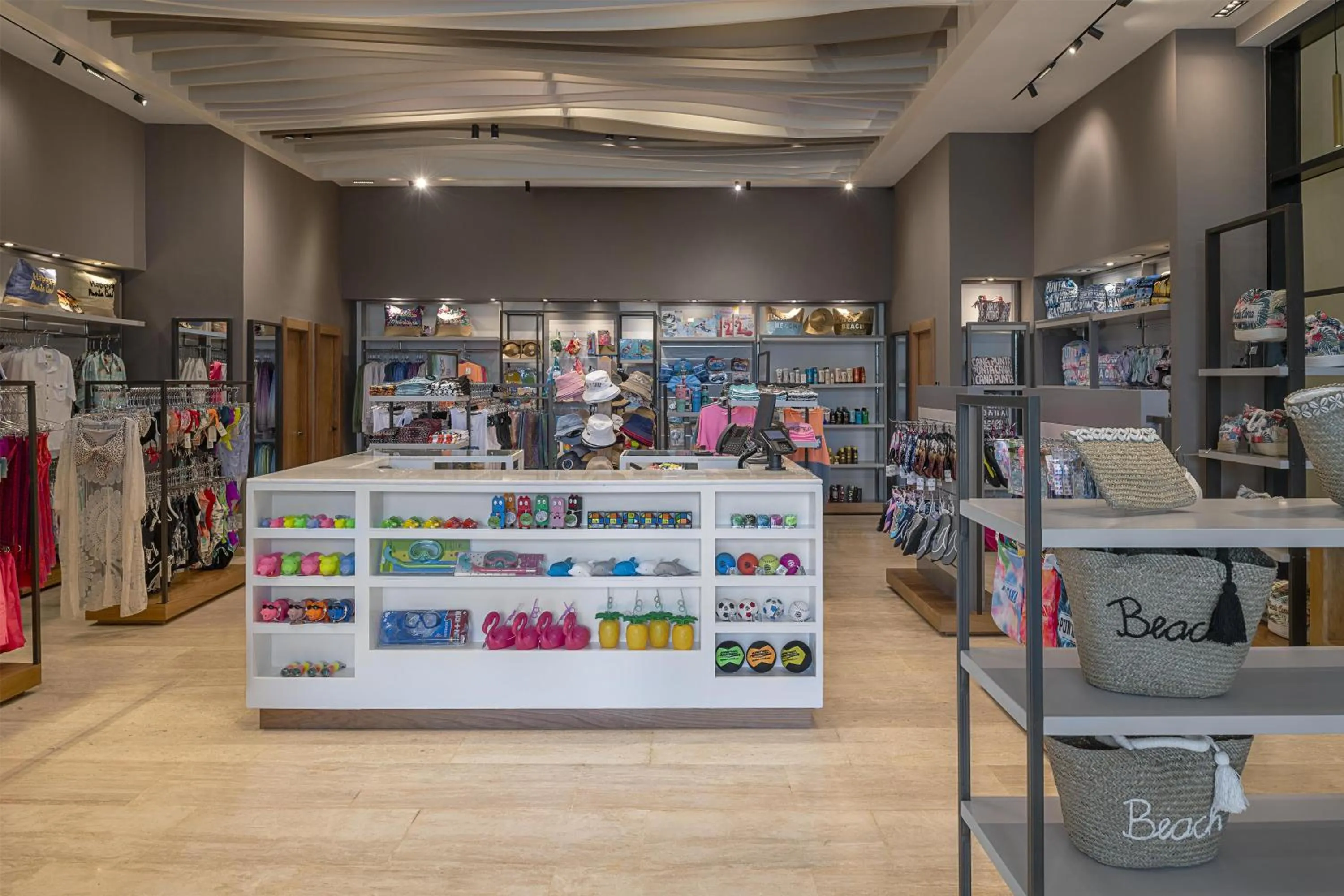 On-site shops in Zemi Miches Punta Cana All-Inclusive Resort, Curio by Hilton