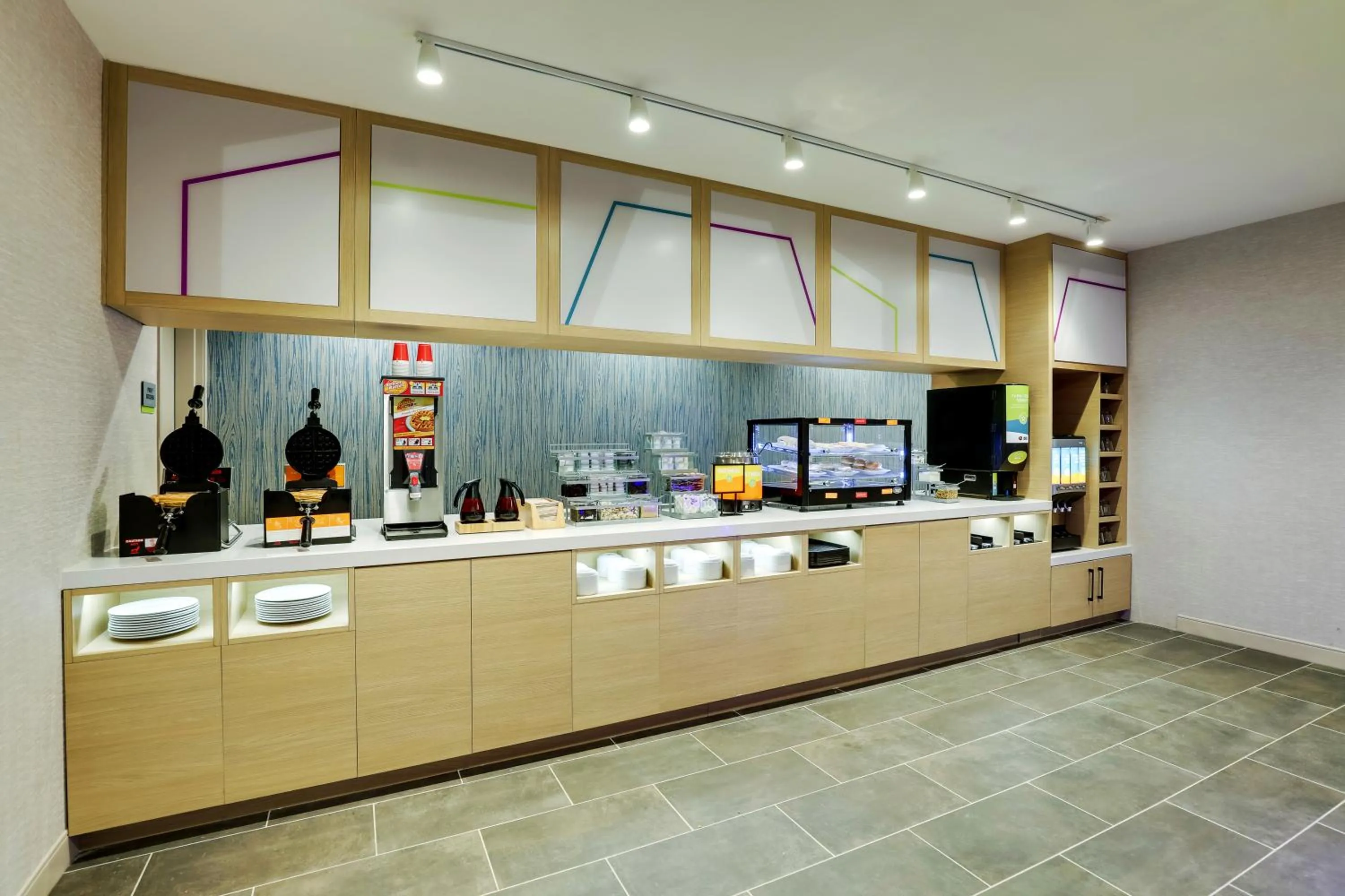 Breakfast in Home2 Suites By Hilton Sanford