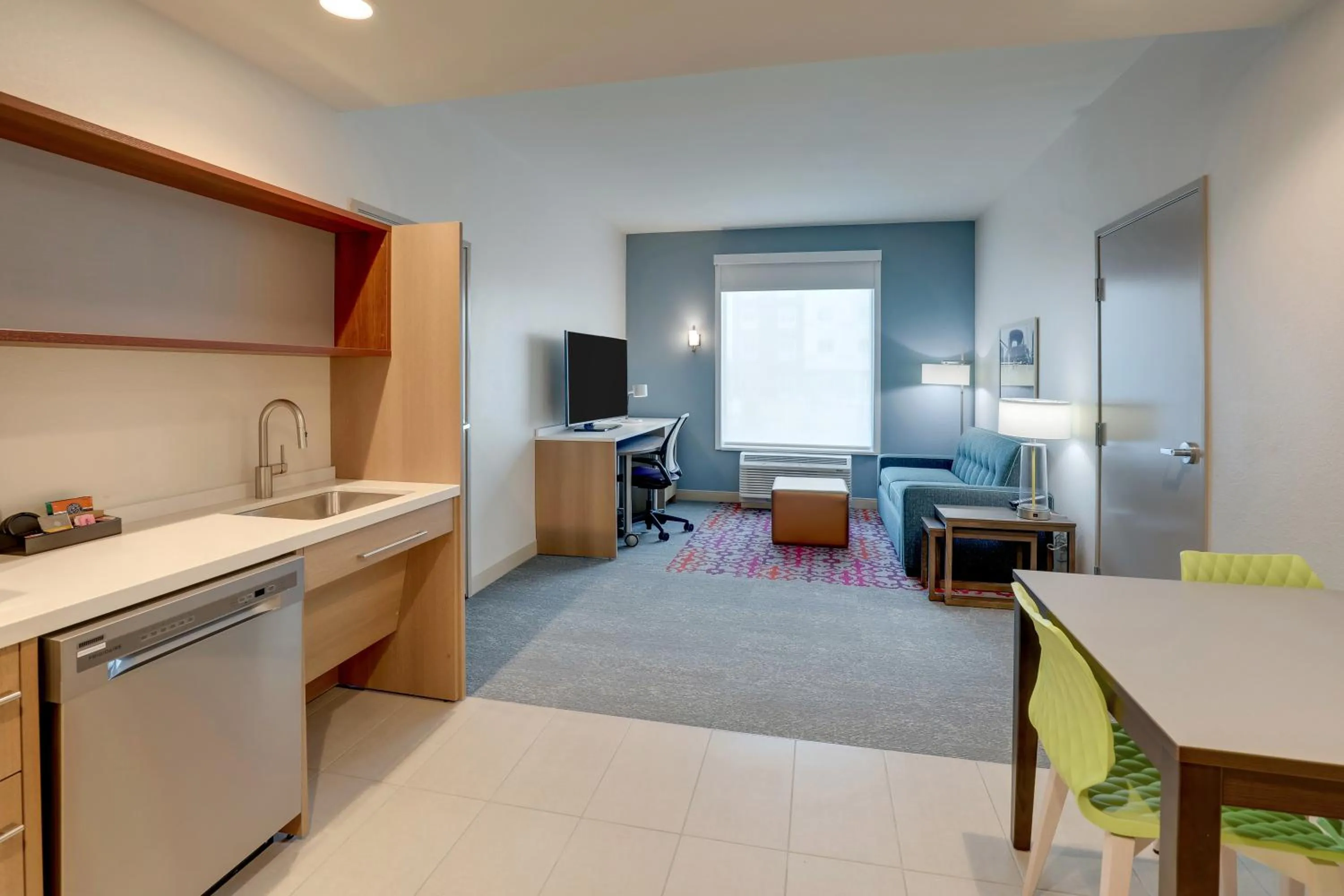 Bedroom, Bed in Home2 Suites By Hilton Sanford