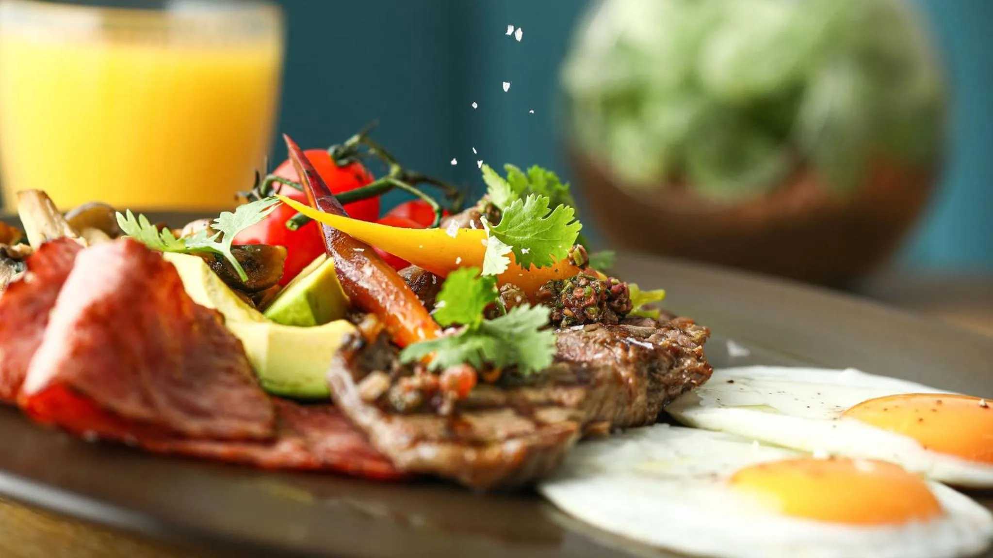 Restaurant/places to eat in InterContinental Residences Dubai Business Bay by IHG