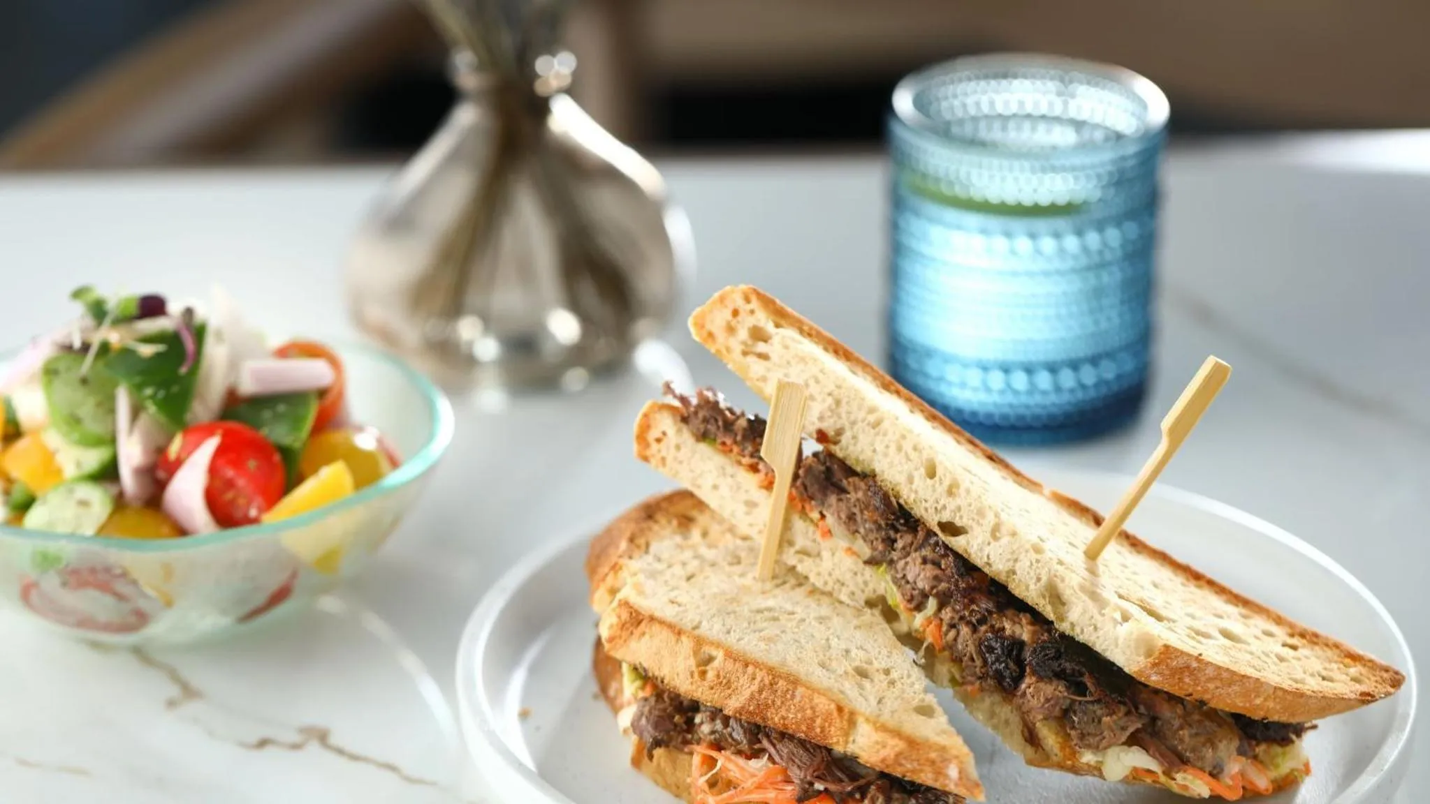 Coffee/tea facilities in InterContinental Residences Dubai Business Bay by IHG