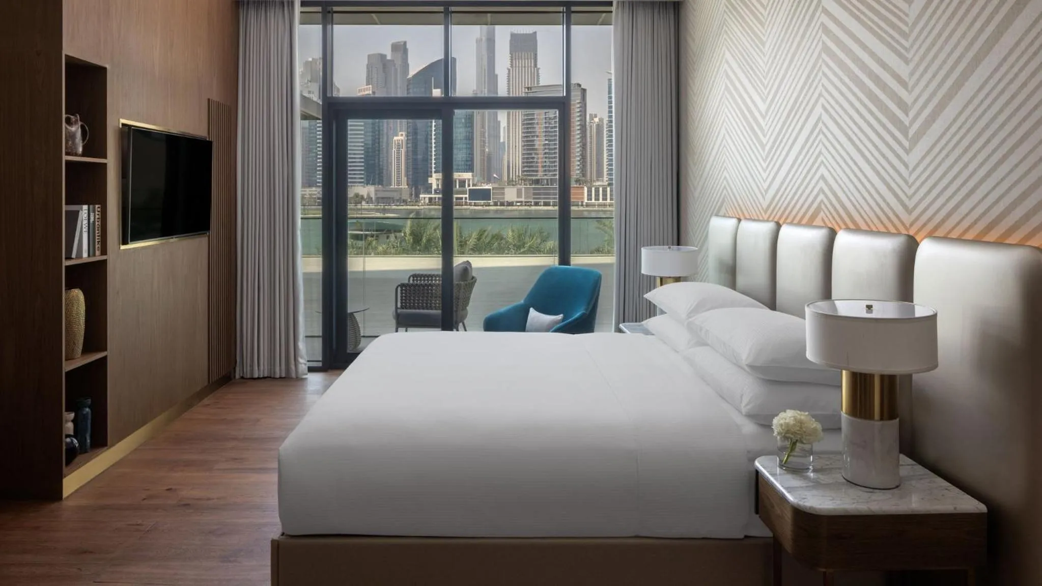 Photo of the whole room, Bed in InterContinental Residences Dubai Business Bay by IHG