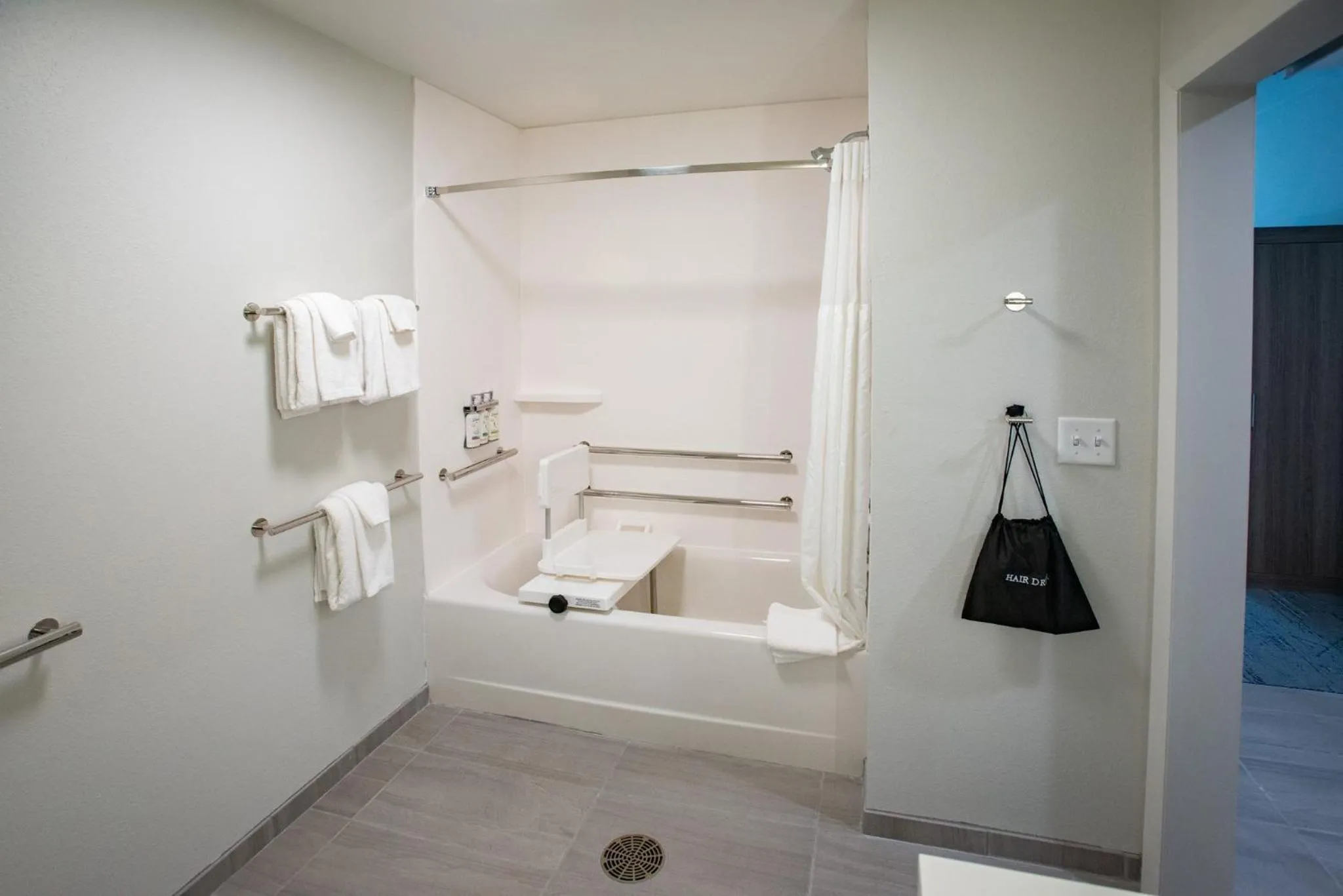 Bathroom in Holiday Inn Express & Suites Pensacola Airport North – I-10 by IHG