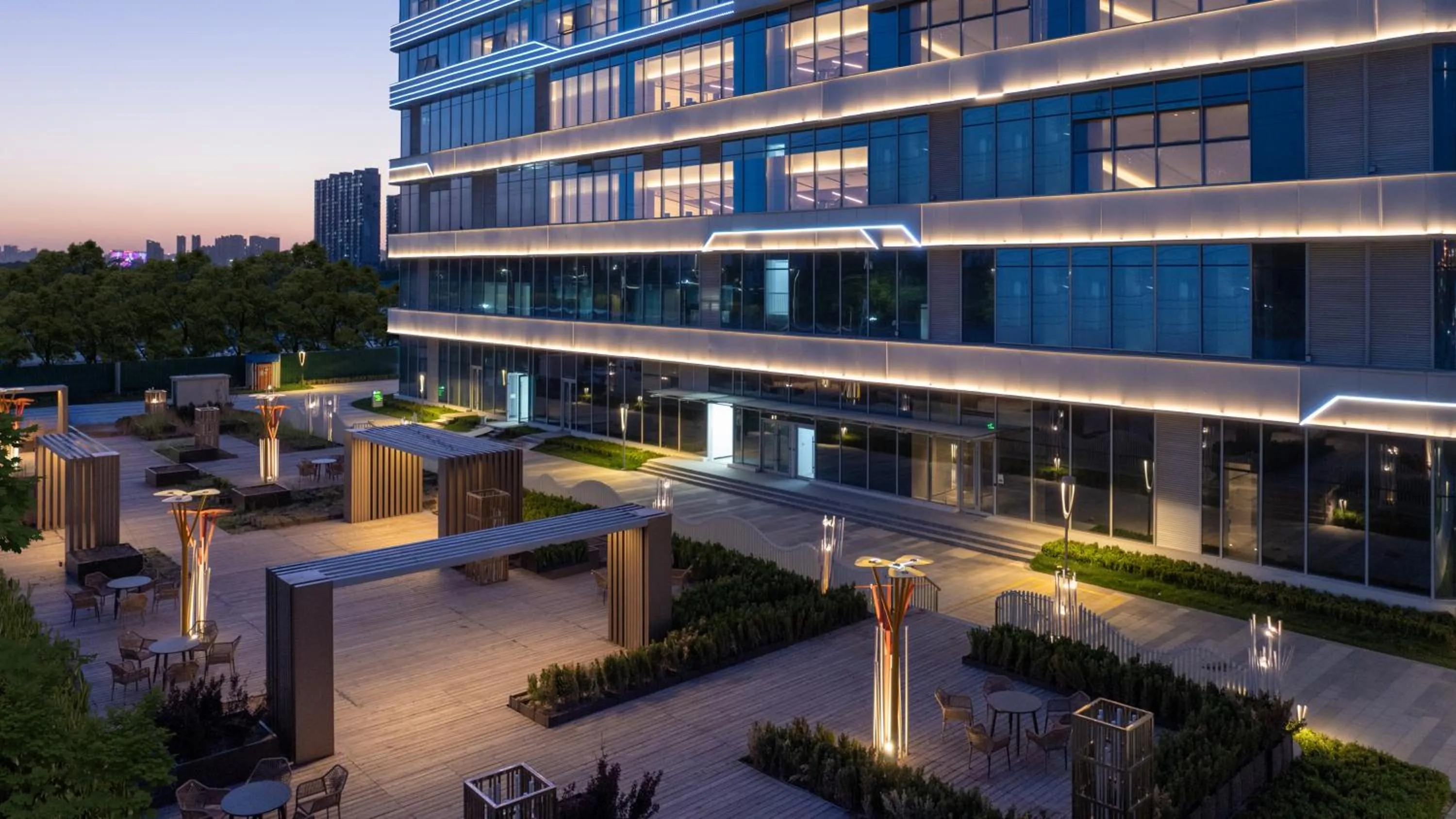 Garden in Holiday Inn Shijiazhuang High-tech Zone by IHG