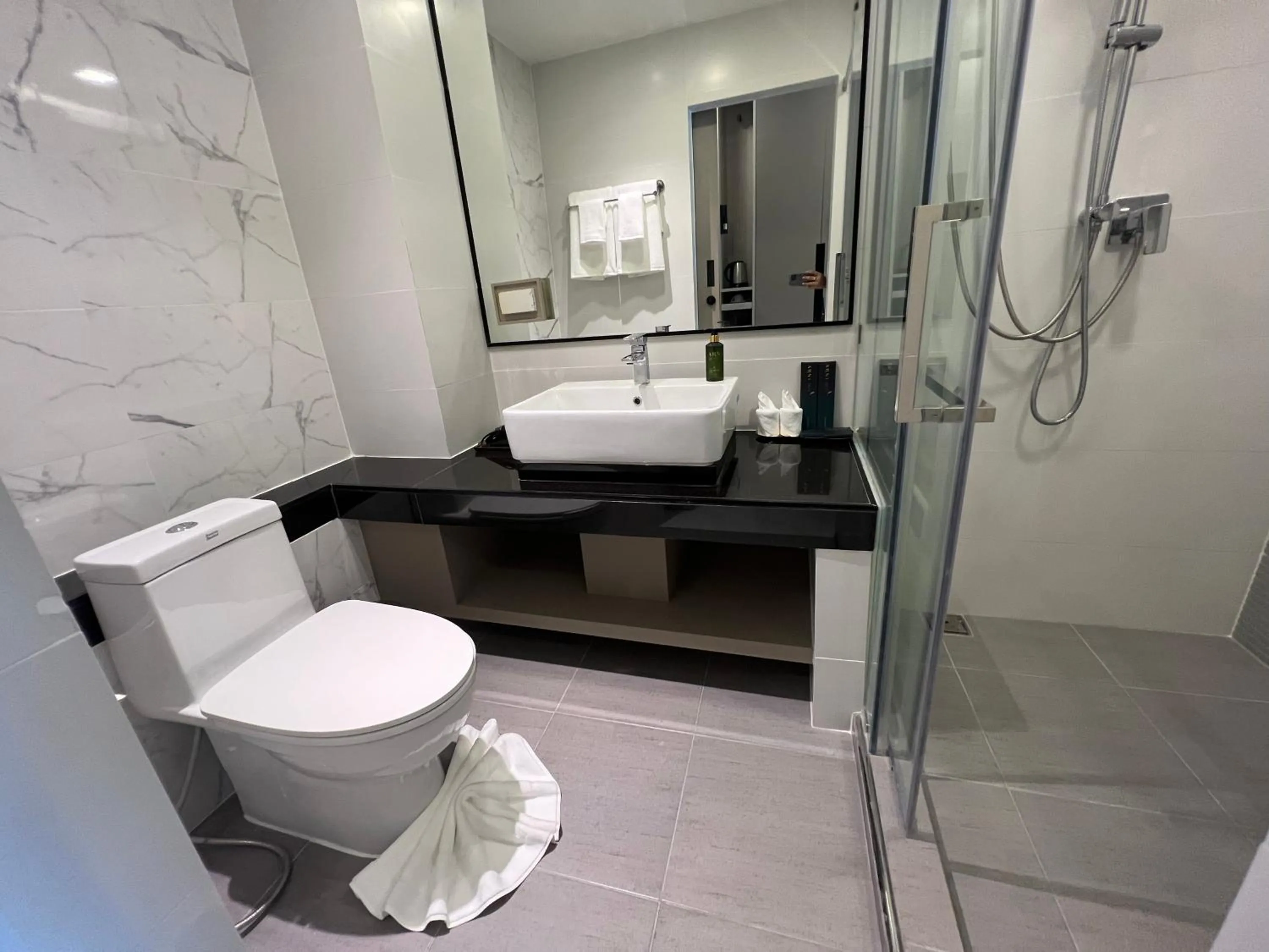 Bathroom in ARNI Skye Hotel