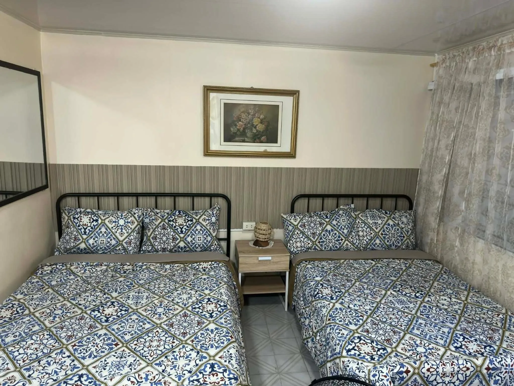 Bed in Topaz Bed & Breakfast Hotel