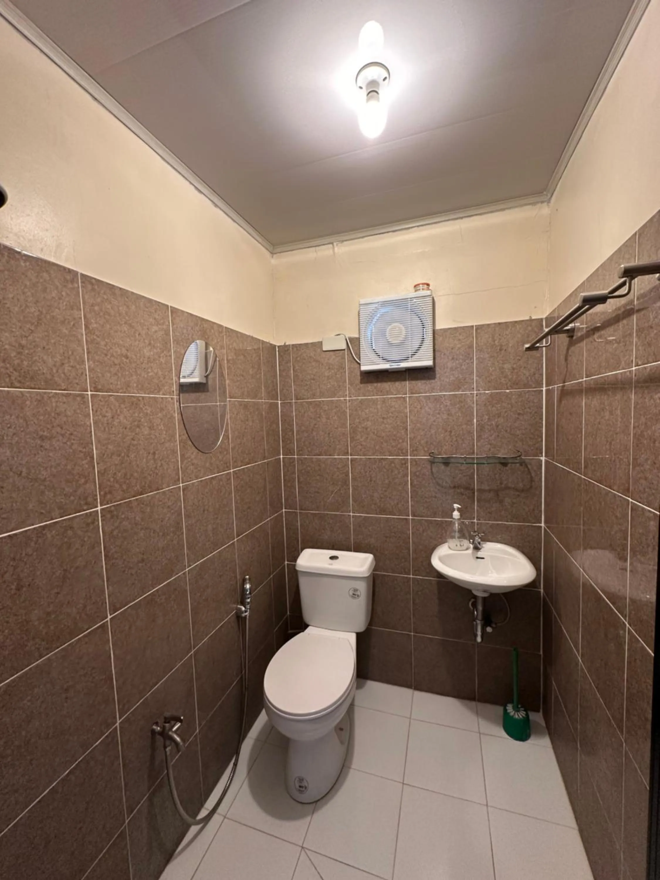 Topaz Bed & Breakfast Hotel