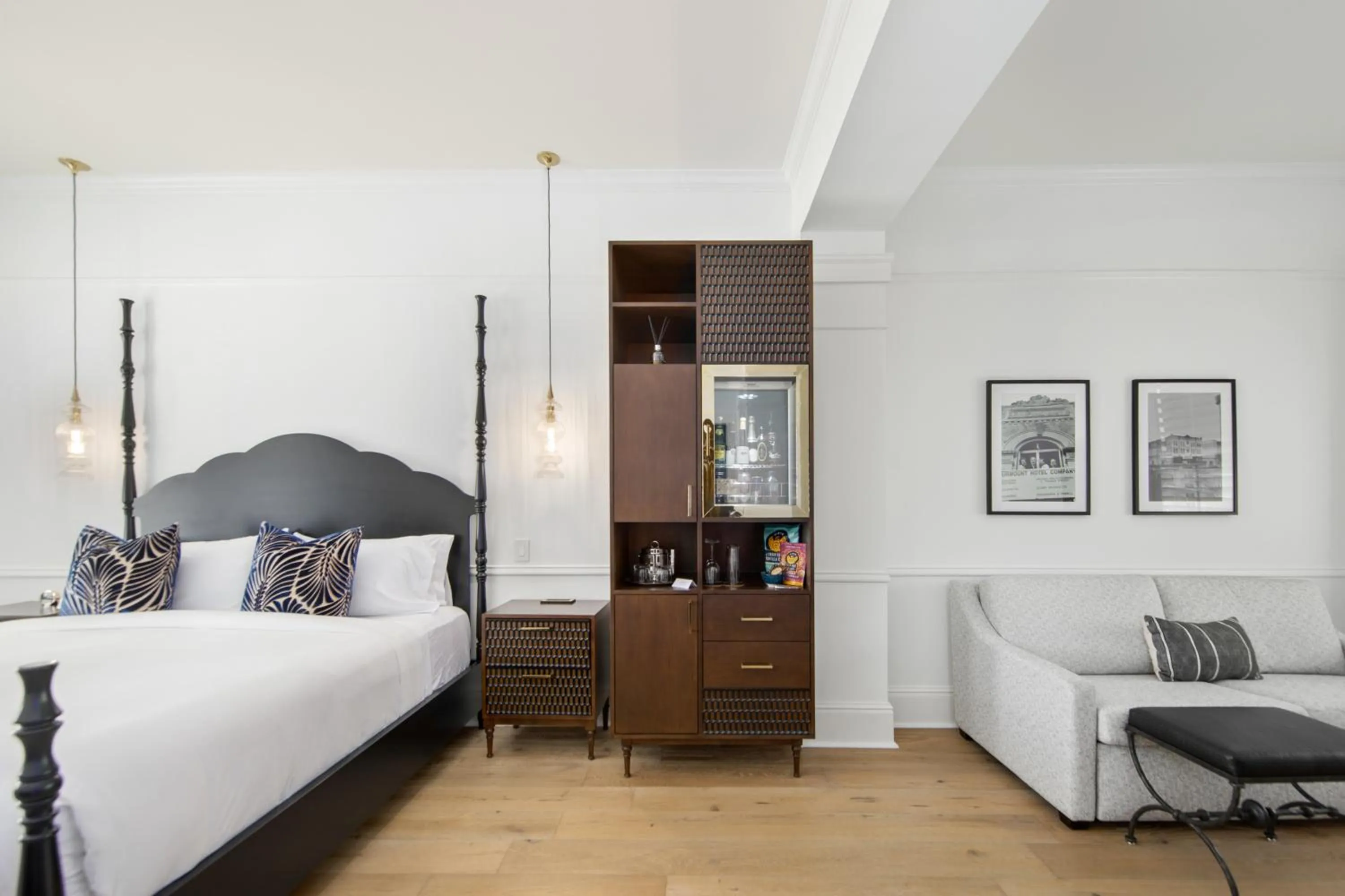 Bed in Fairmount Hotel