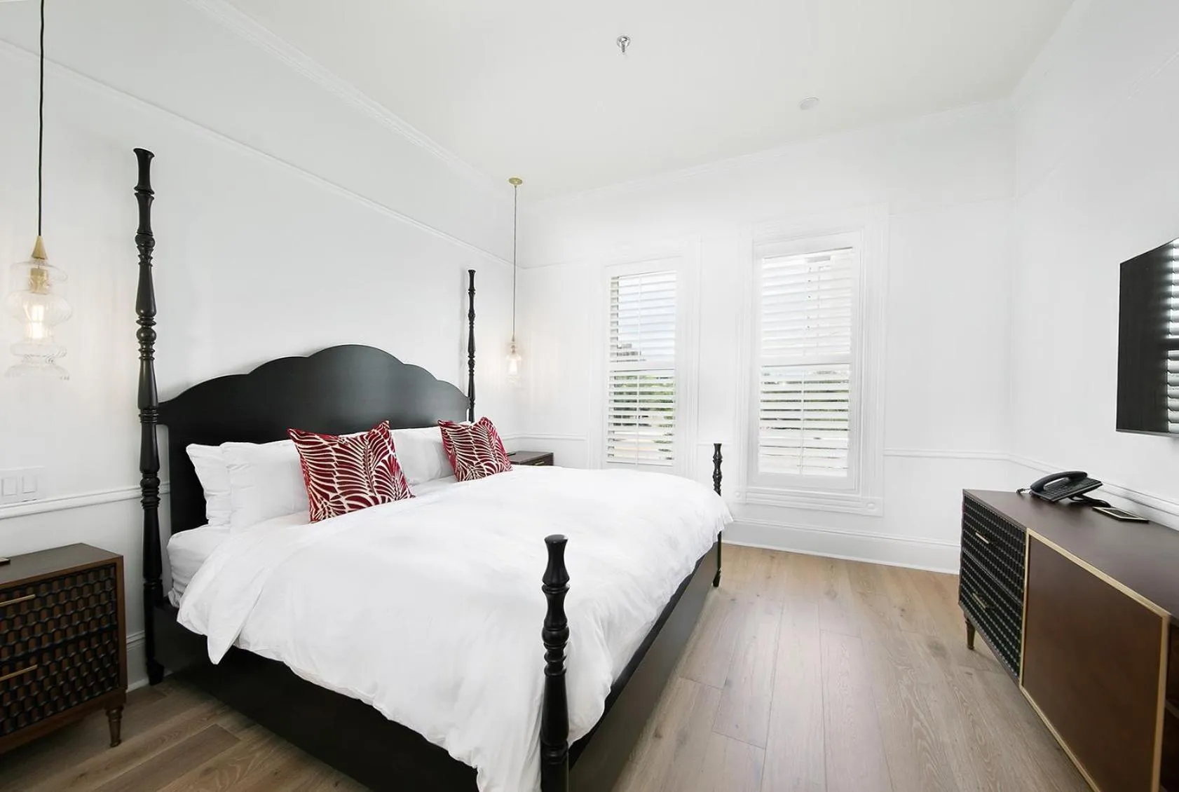 Bed in Fairmount Hotel