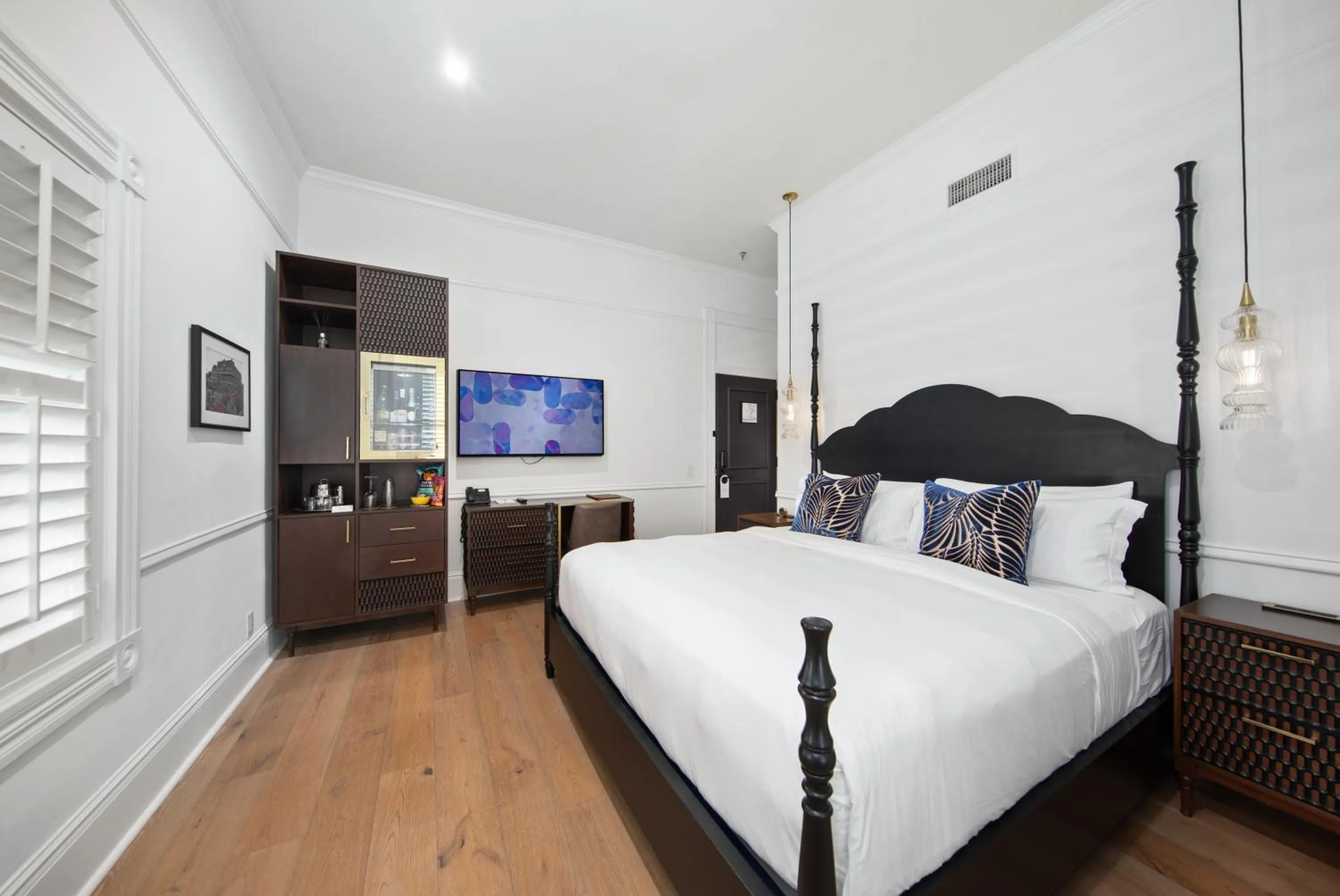 Bed in Fairmount Hotel