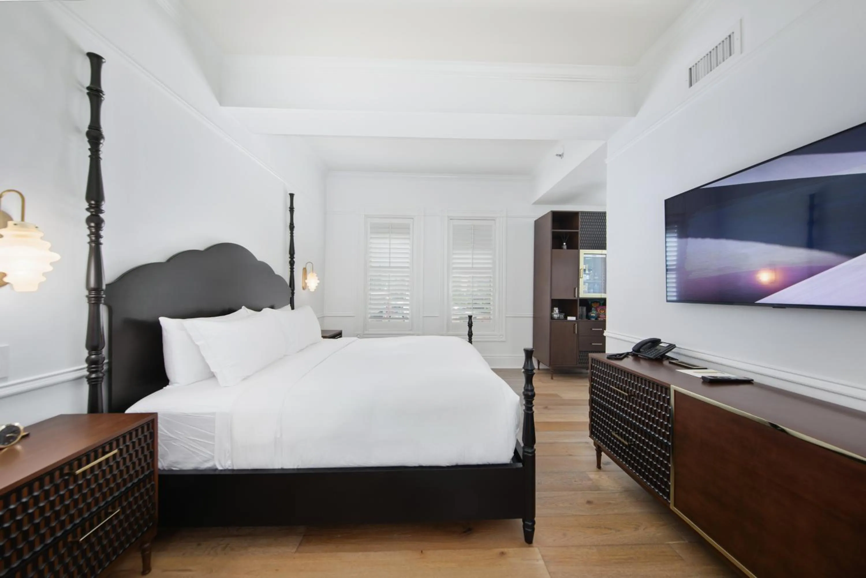 Bed in Fairmount Hotel