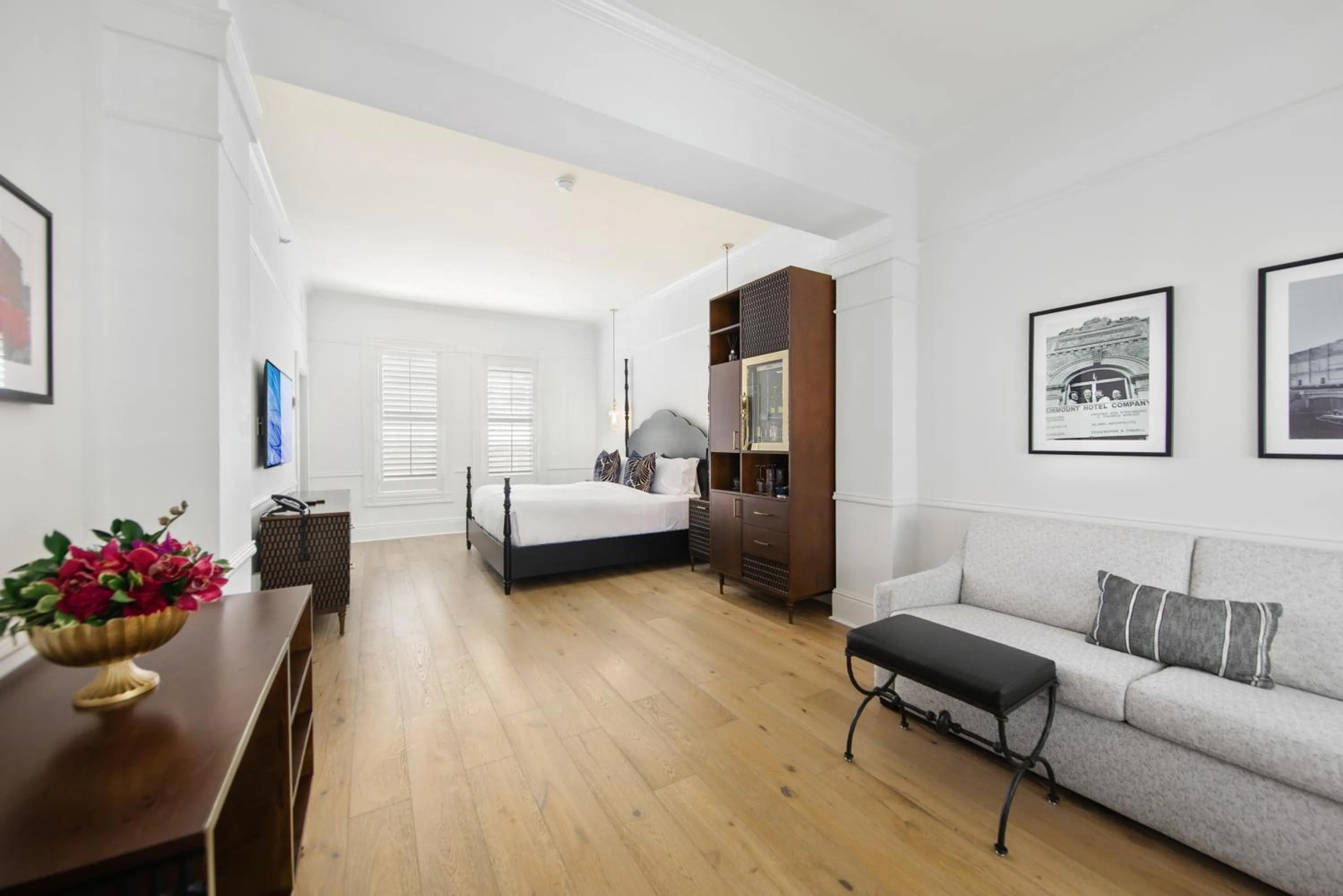 Bed in Fairmount Hotel