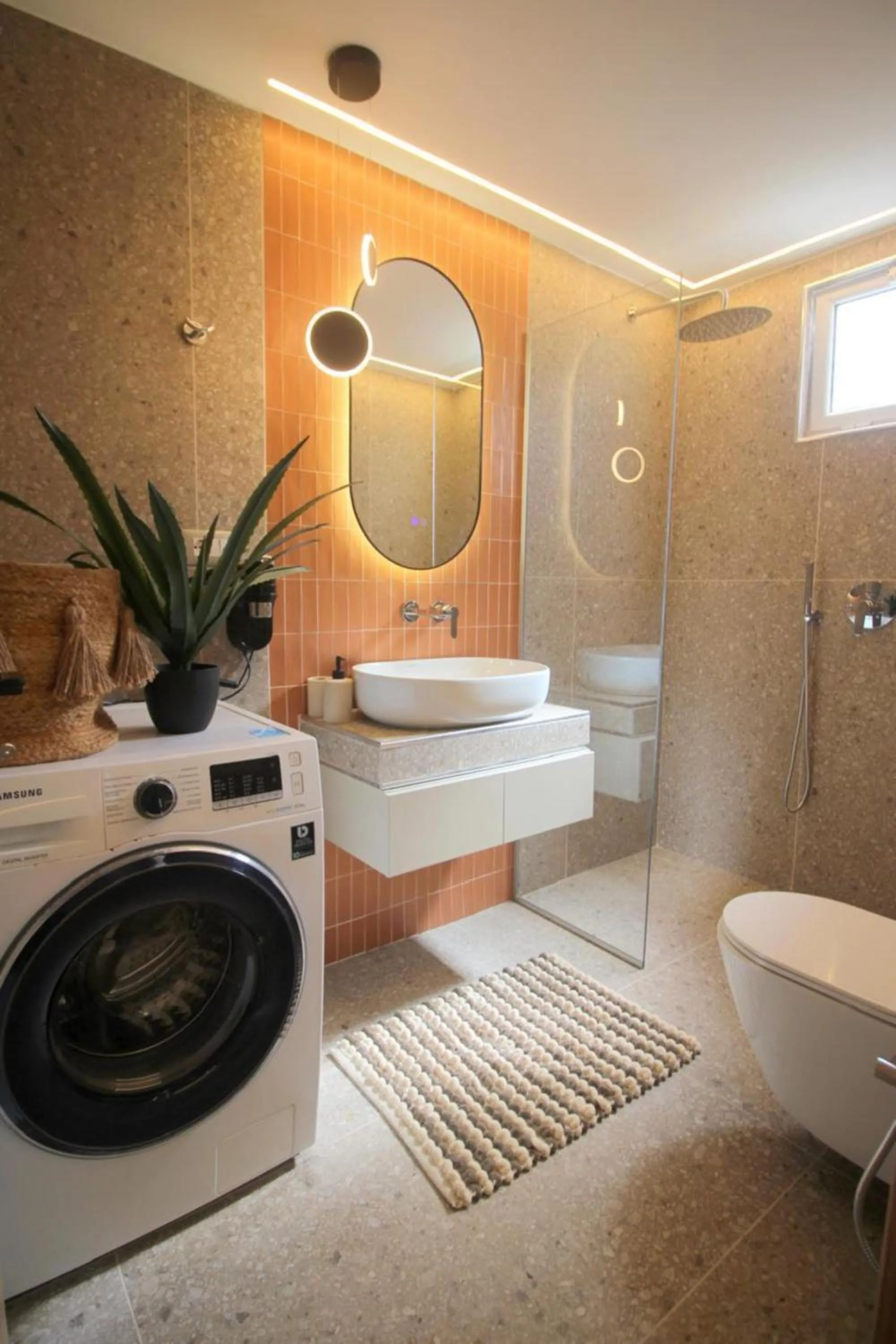 Toilet in Vila Murati