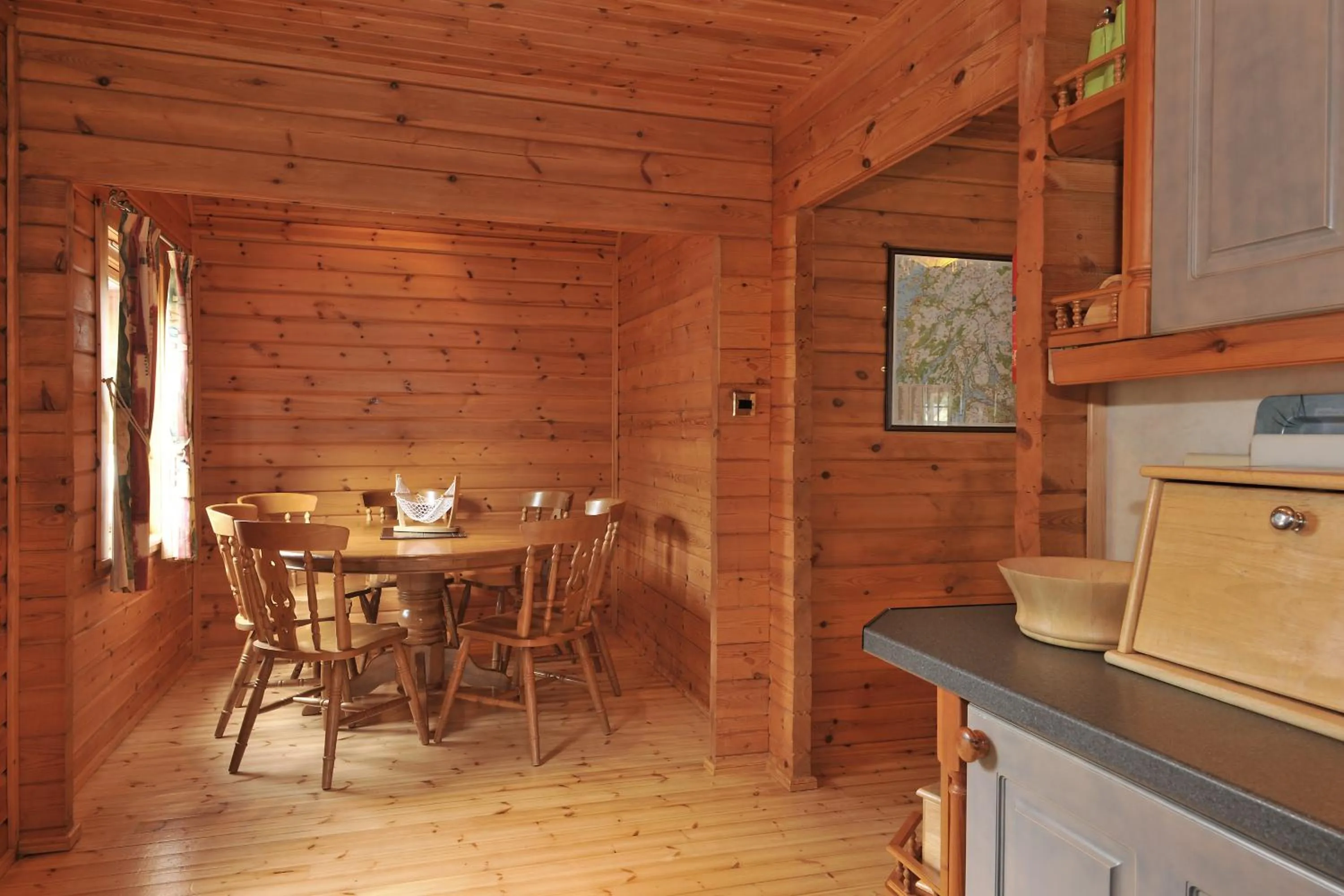 Dining area in Ardlui Lochside Lodges