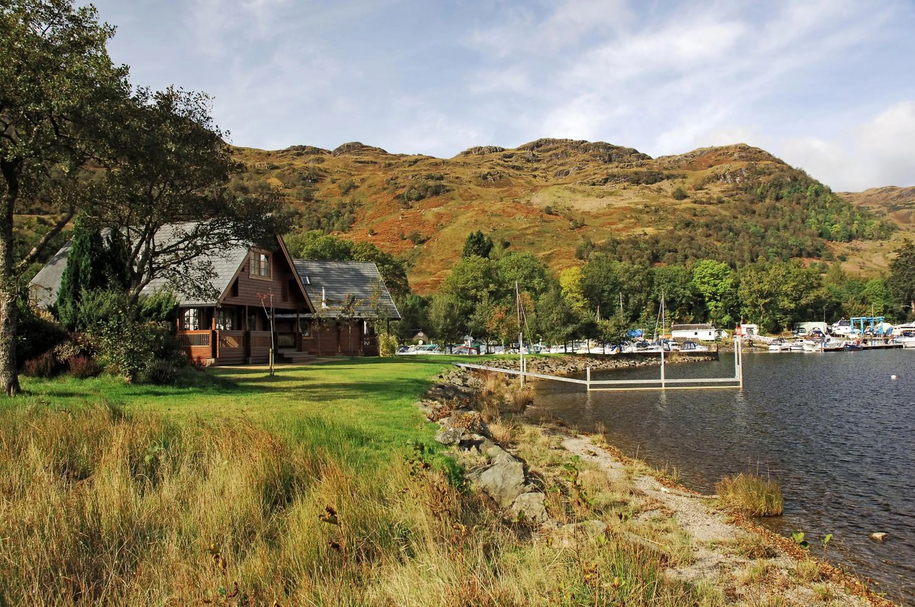Property building in Ardlui Lochside Lodges
