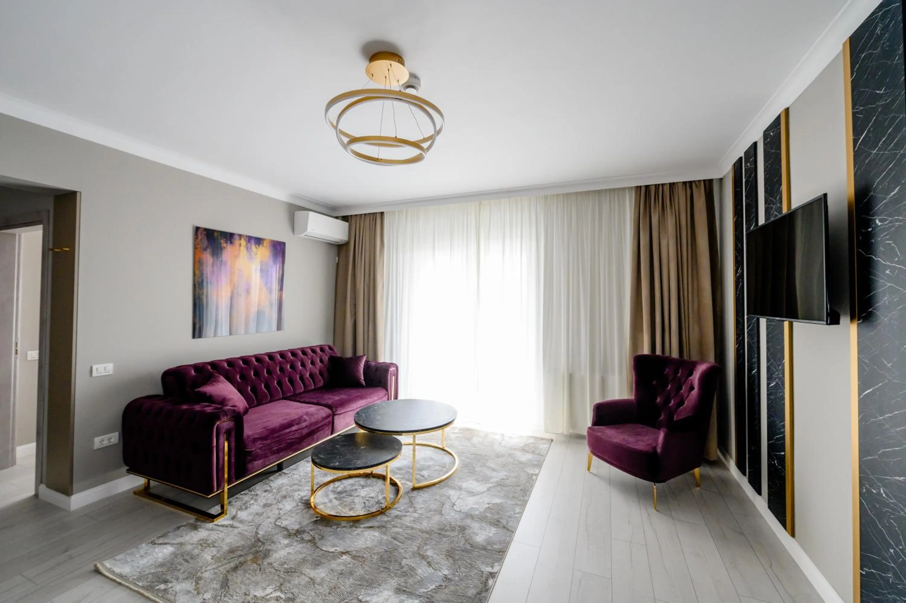 TV and multimedia in Elitte Inn & Suites