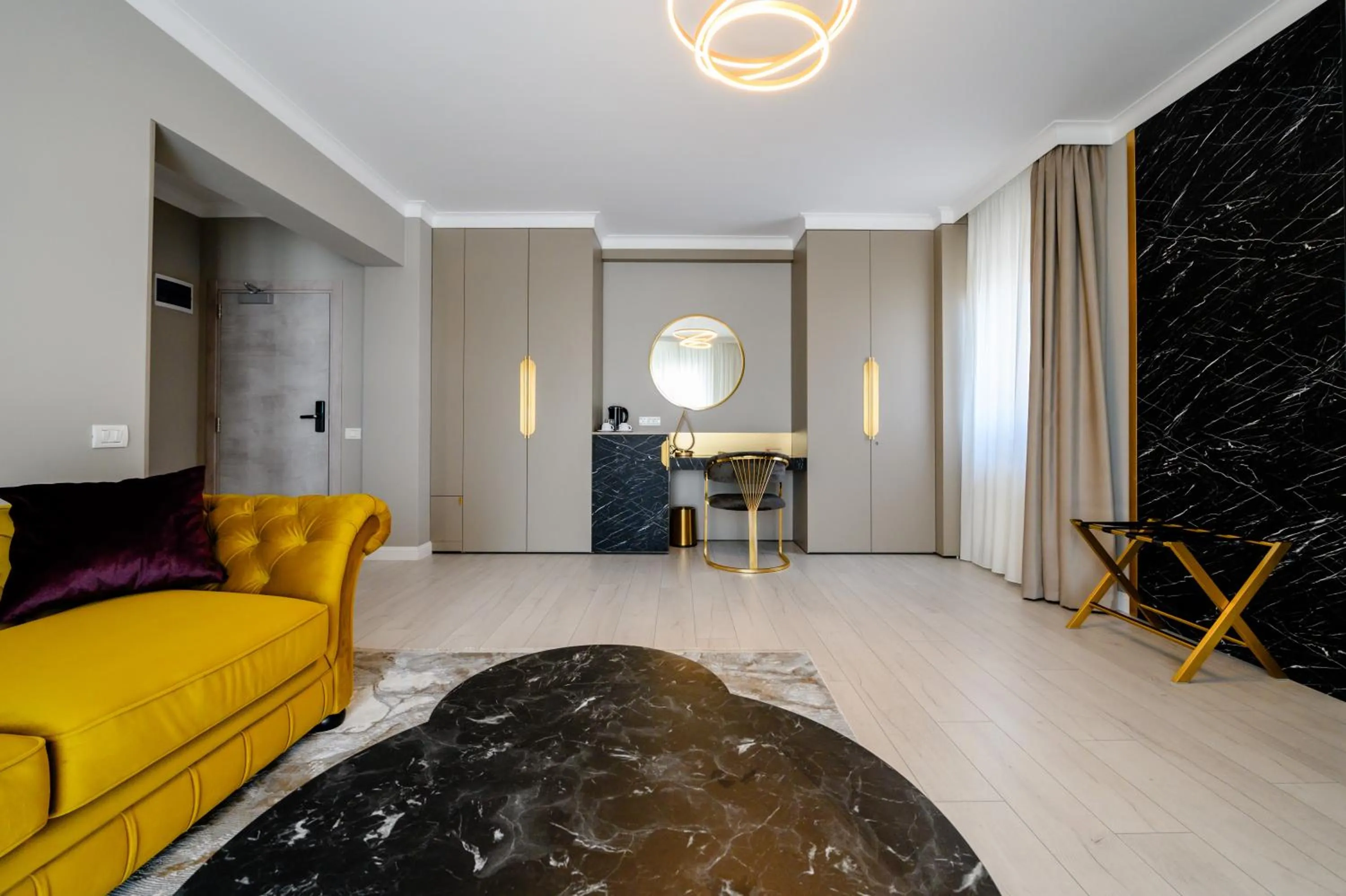 Bed in Elitte Inn & Suites