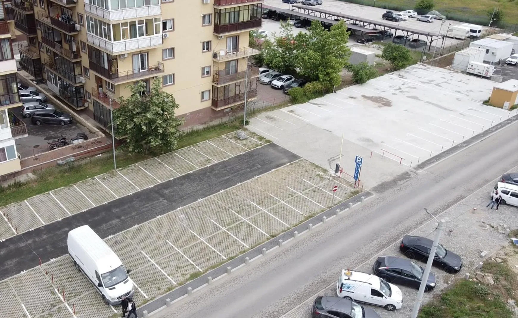 Parking in Elitte Inn & Suites