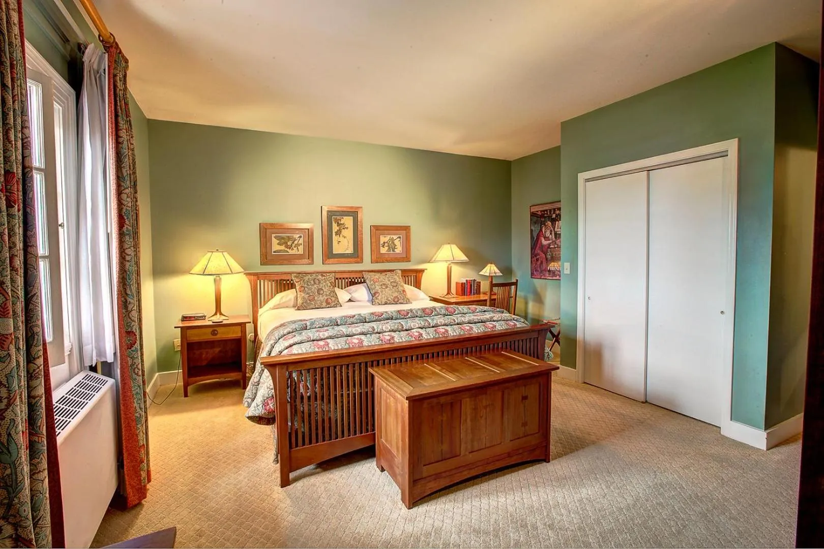 Bedroom, Bed in Geneva On The Lake Boutique Resort Hotel