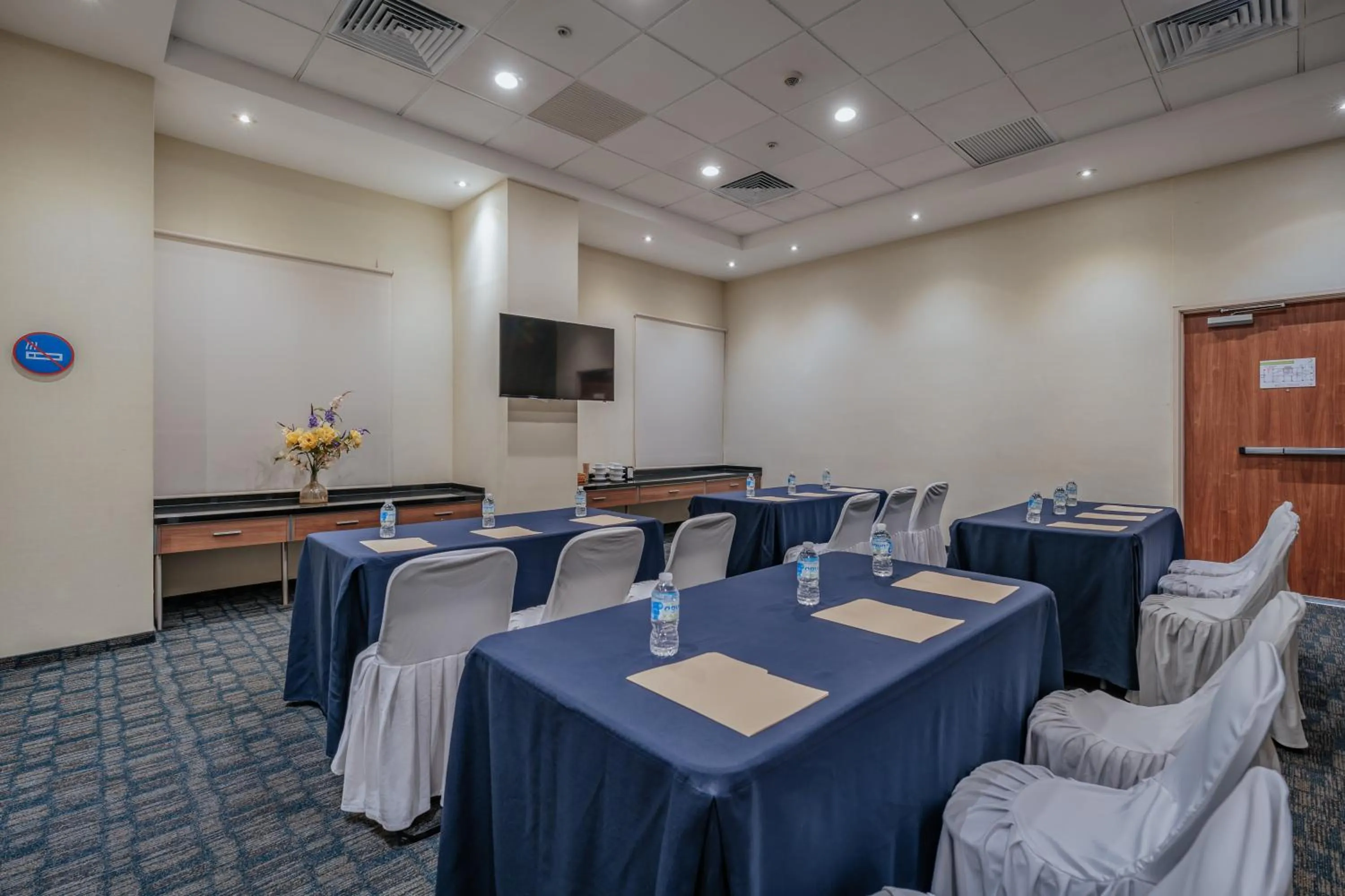 Meeting/conference room in La Venta Inn Ciudad del Carmen