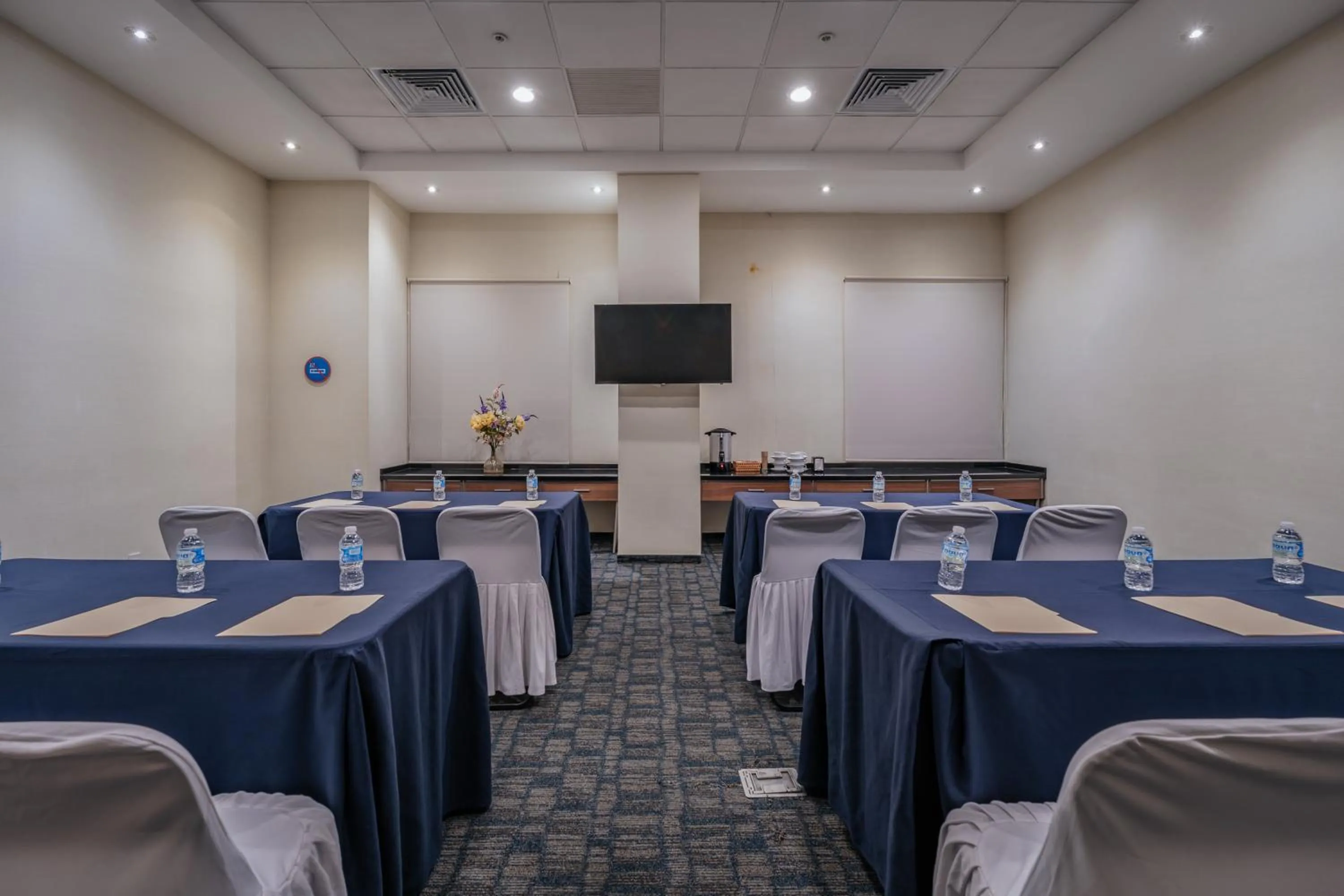 Meeting/conference room in La Venta Inn Ciudad del Carmen