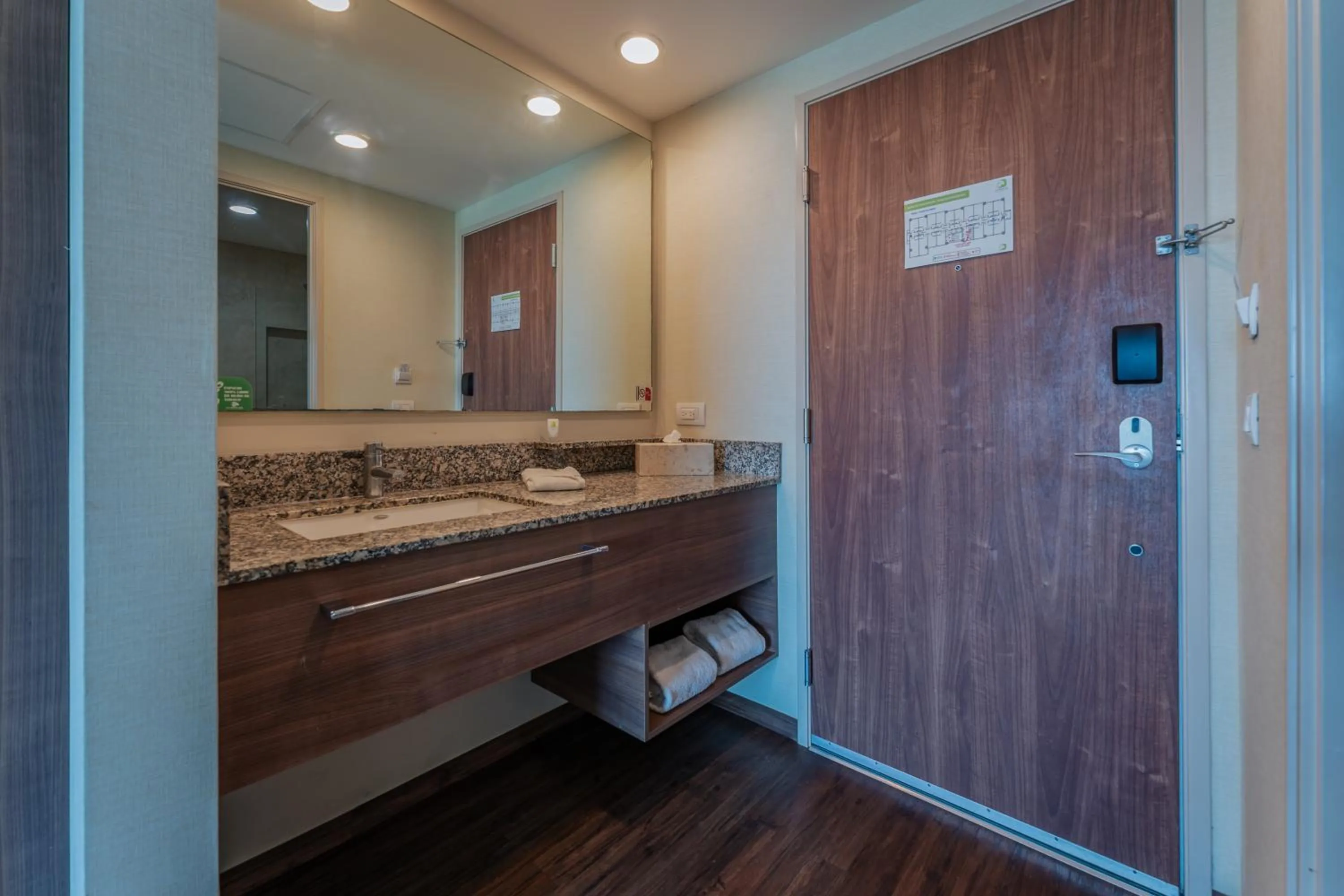 Bathroom in La Venta Inn Ciudad del Carmen