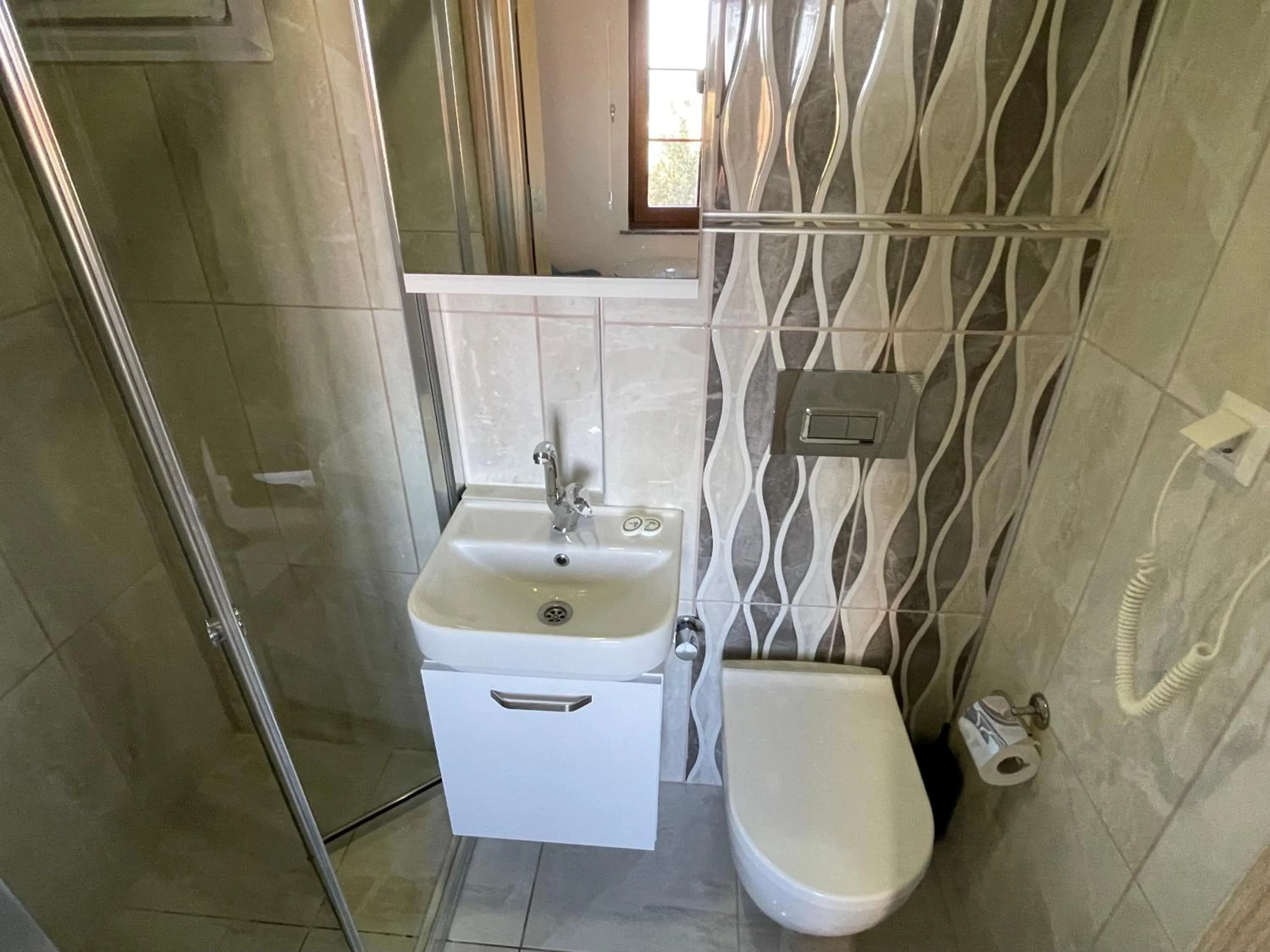 Bathroom in Ada Olympos Otel