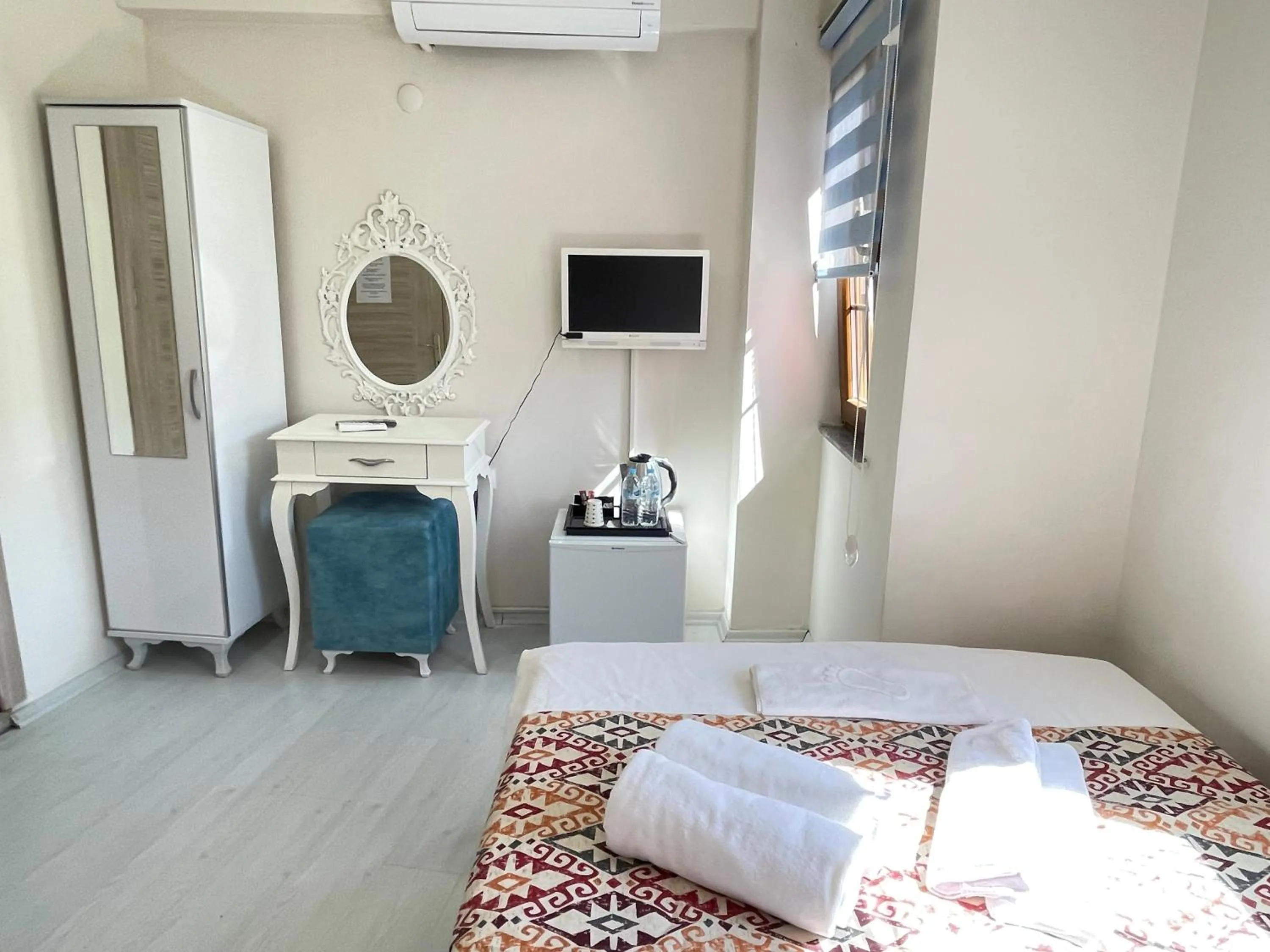 Photo of the whole room, Bed in Ada Olympos Otel