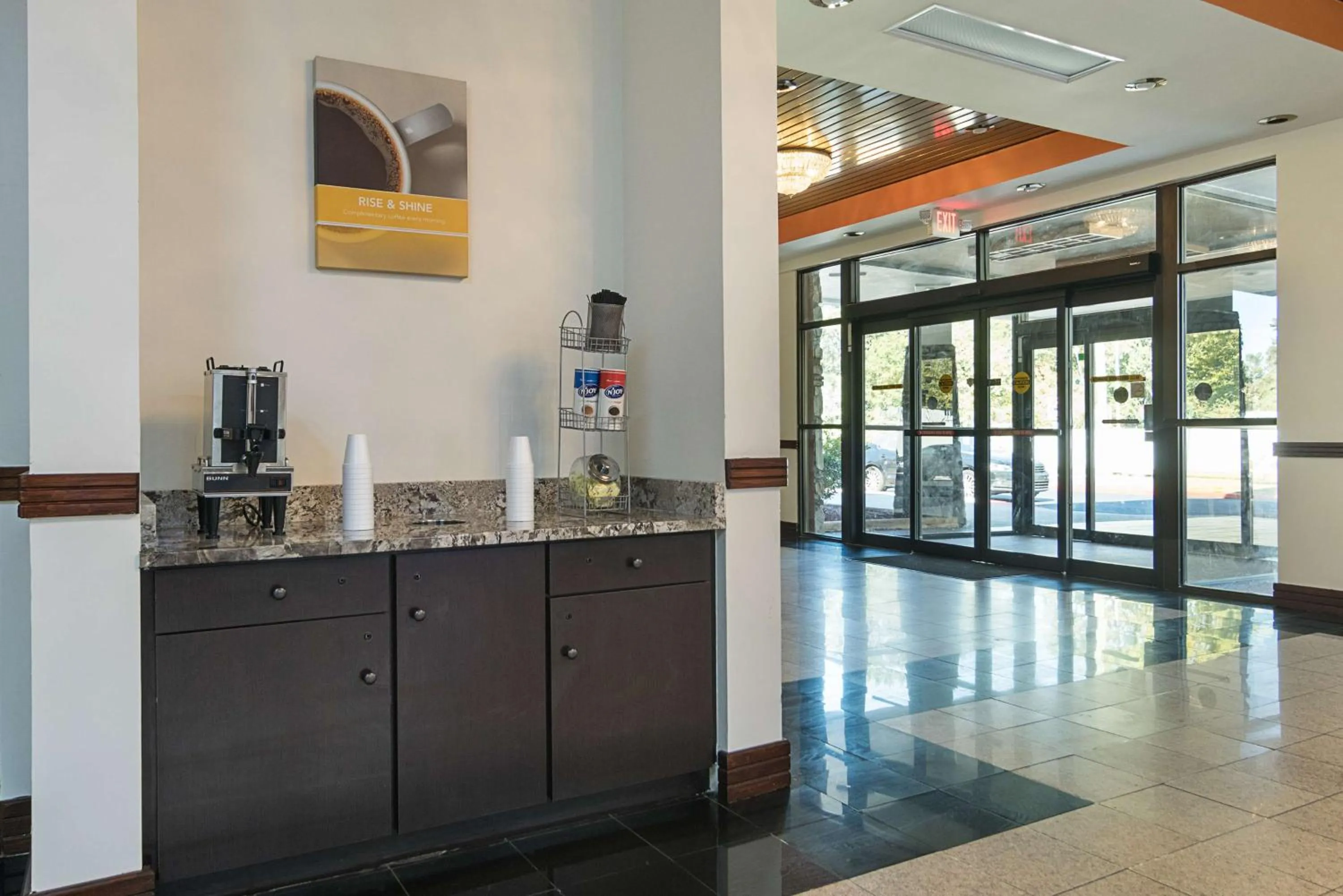 Property building in Motel 6-Decatur, GA